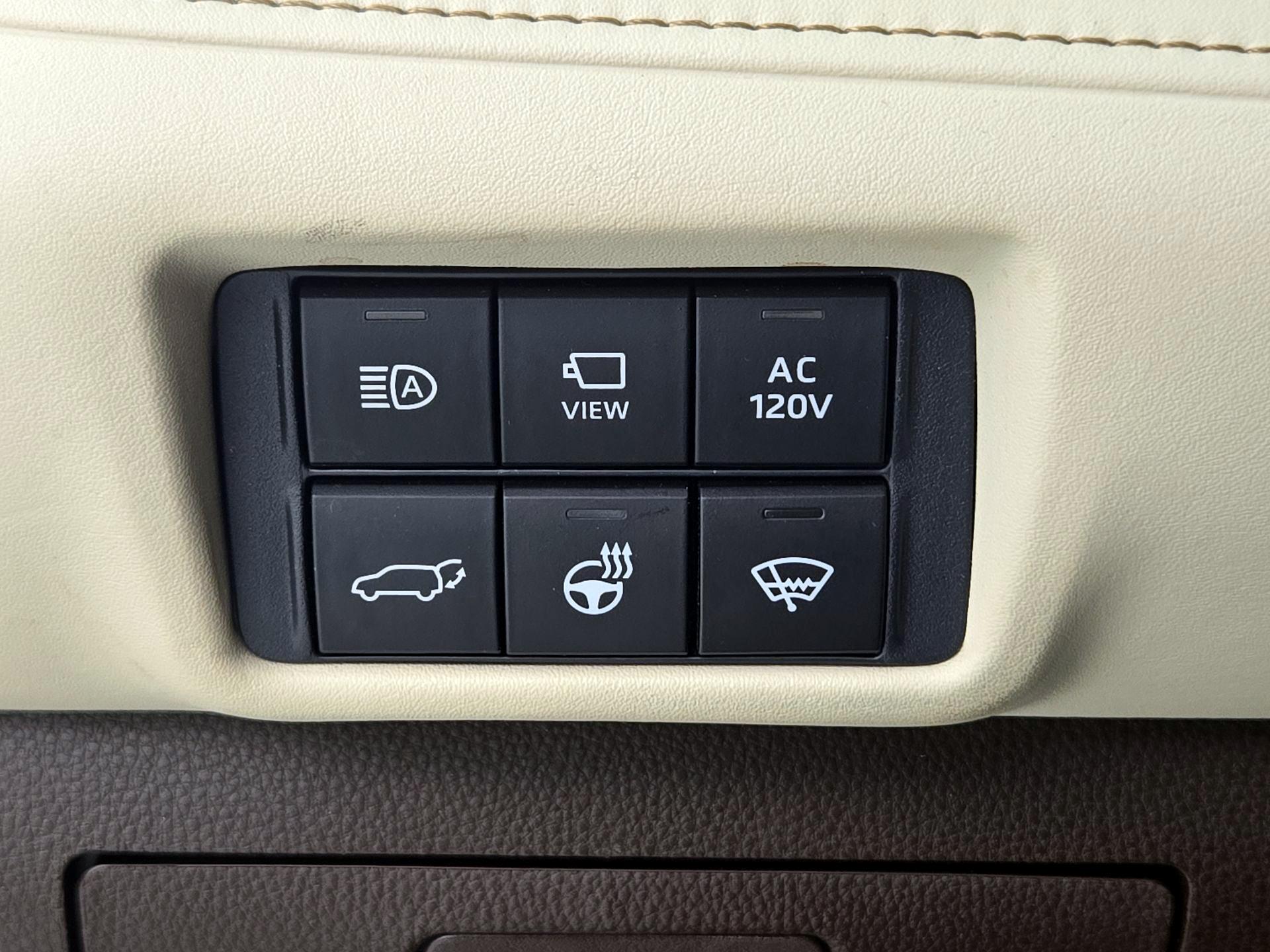 Thumbnail: 2021 Toyota Highlander - 13