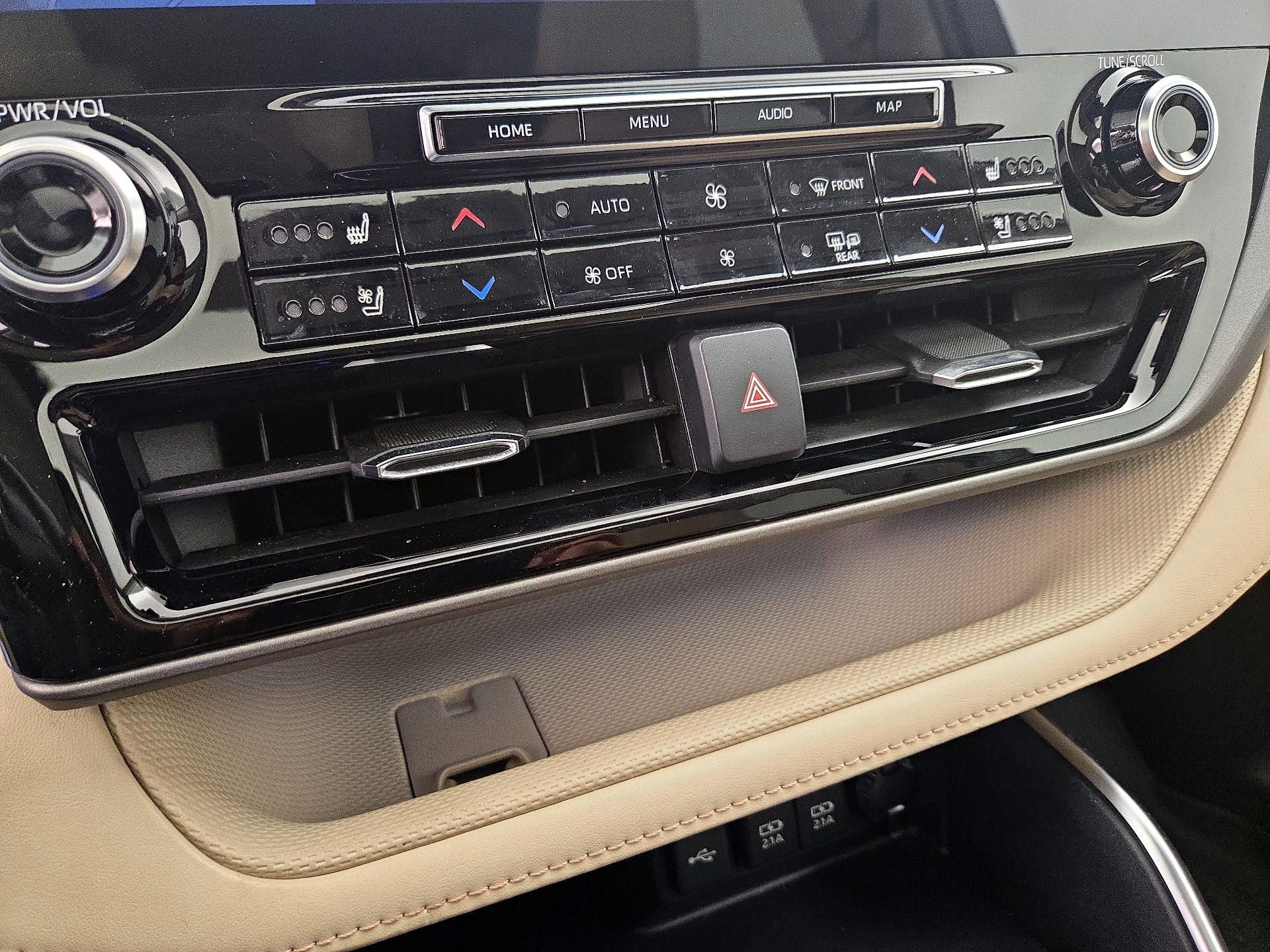 Thumbnail: 2021 Toyota Highlander - 17