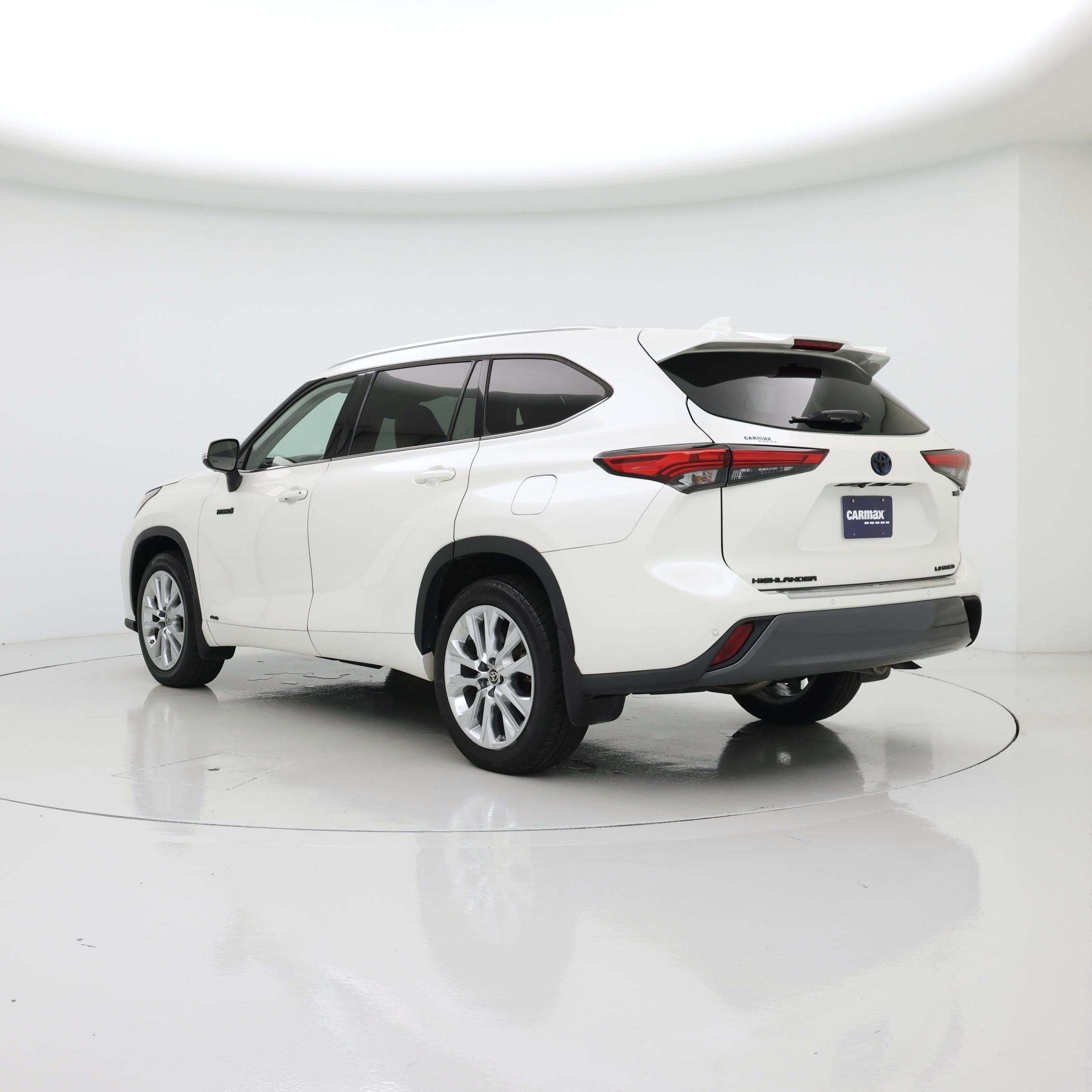 Thumbnail: 2021 Toyota Highlander - 2