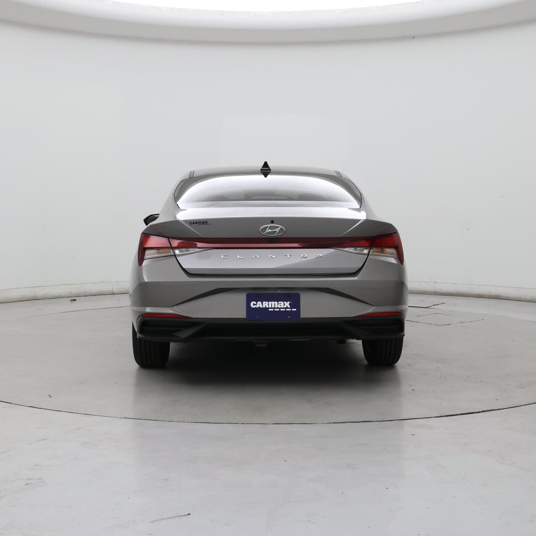 Thumbnail: 2022 Hyundai Elantra - 6