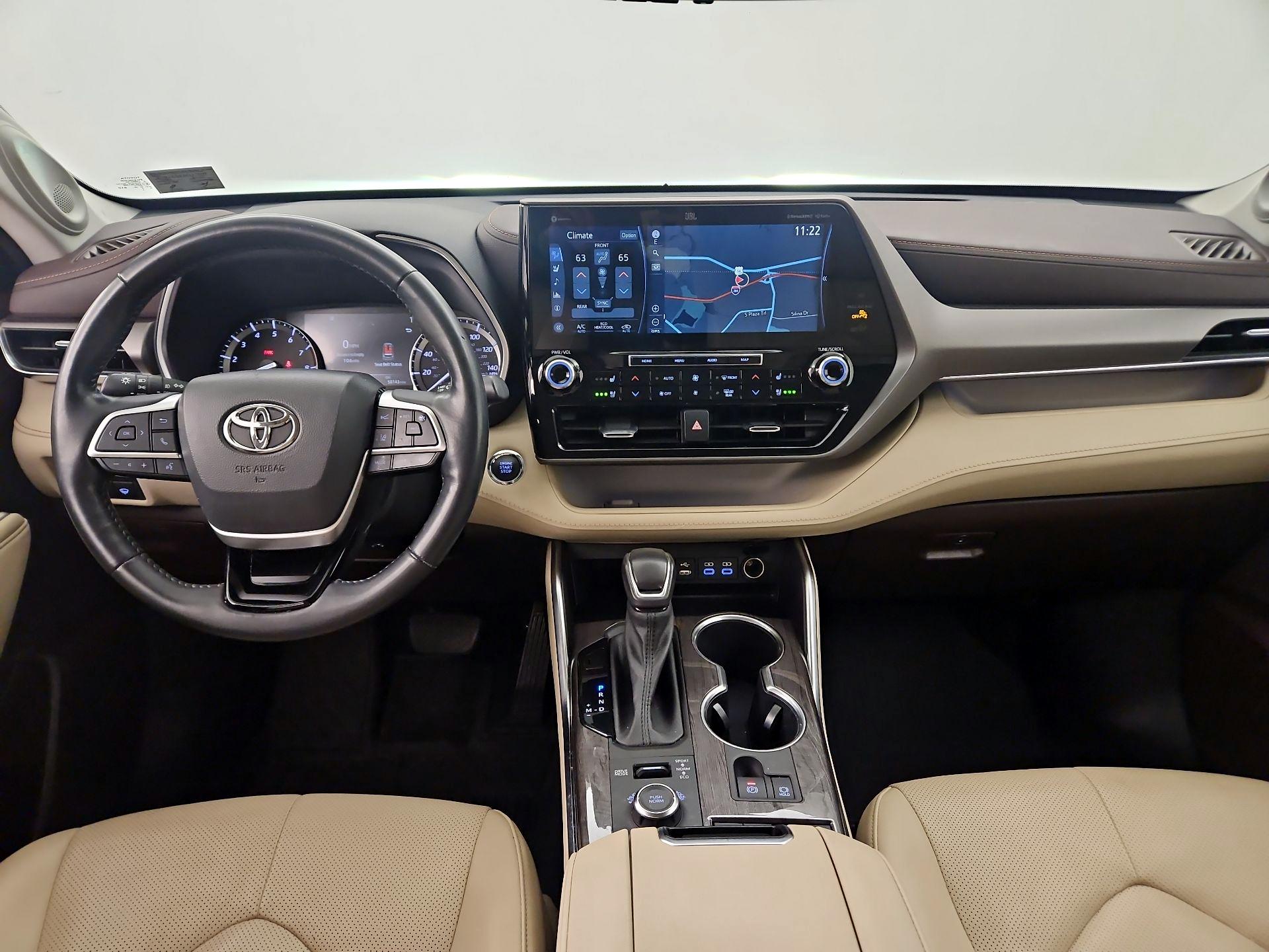 Thumbnail: 2022 Toyota Highlander - 9