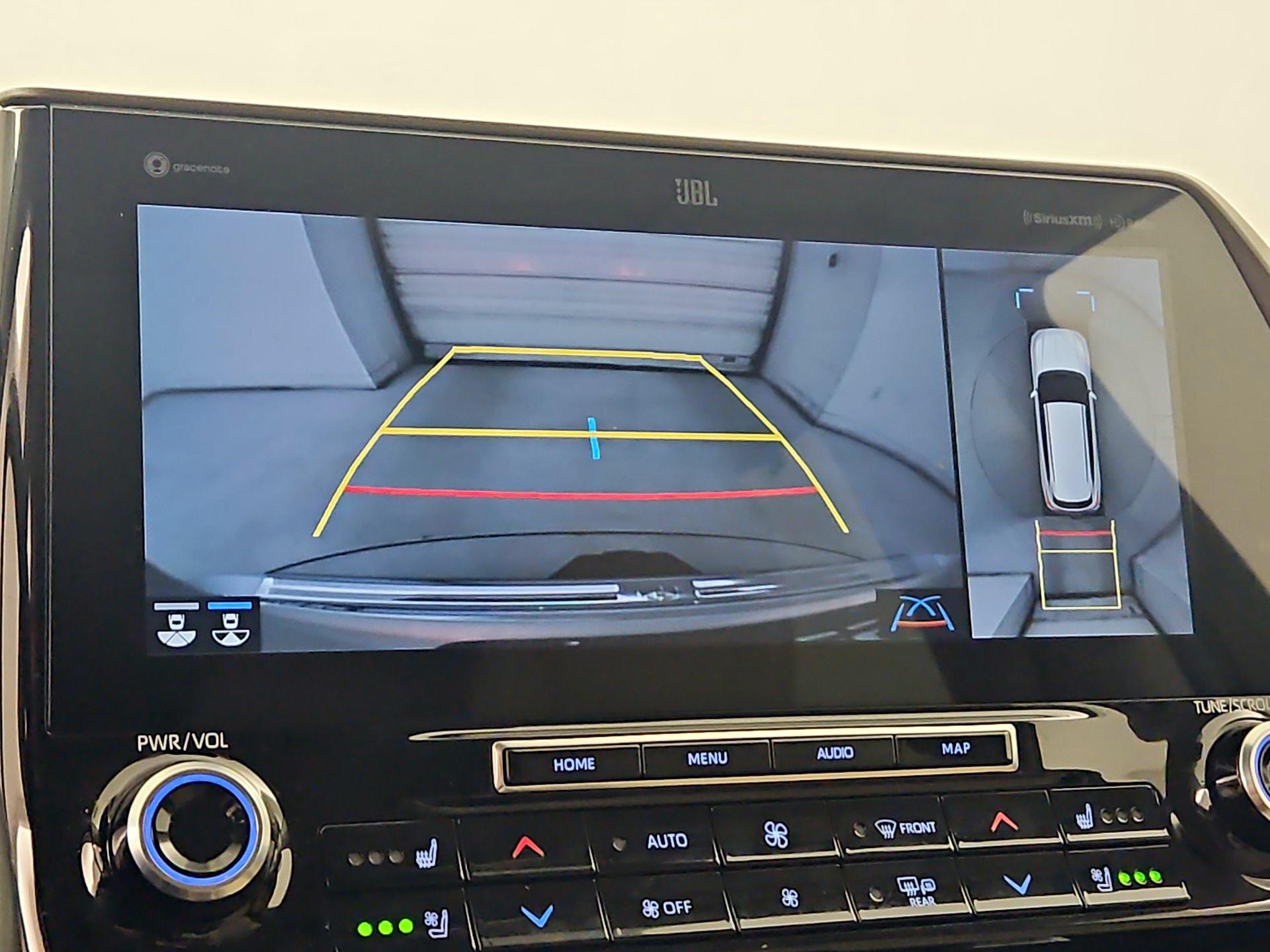 Thumbnail: 2022 Toyota Highlander - 15