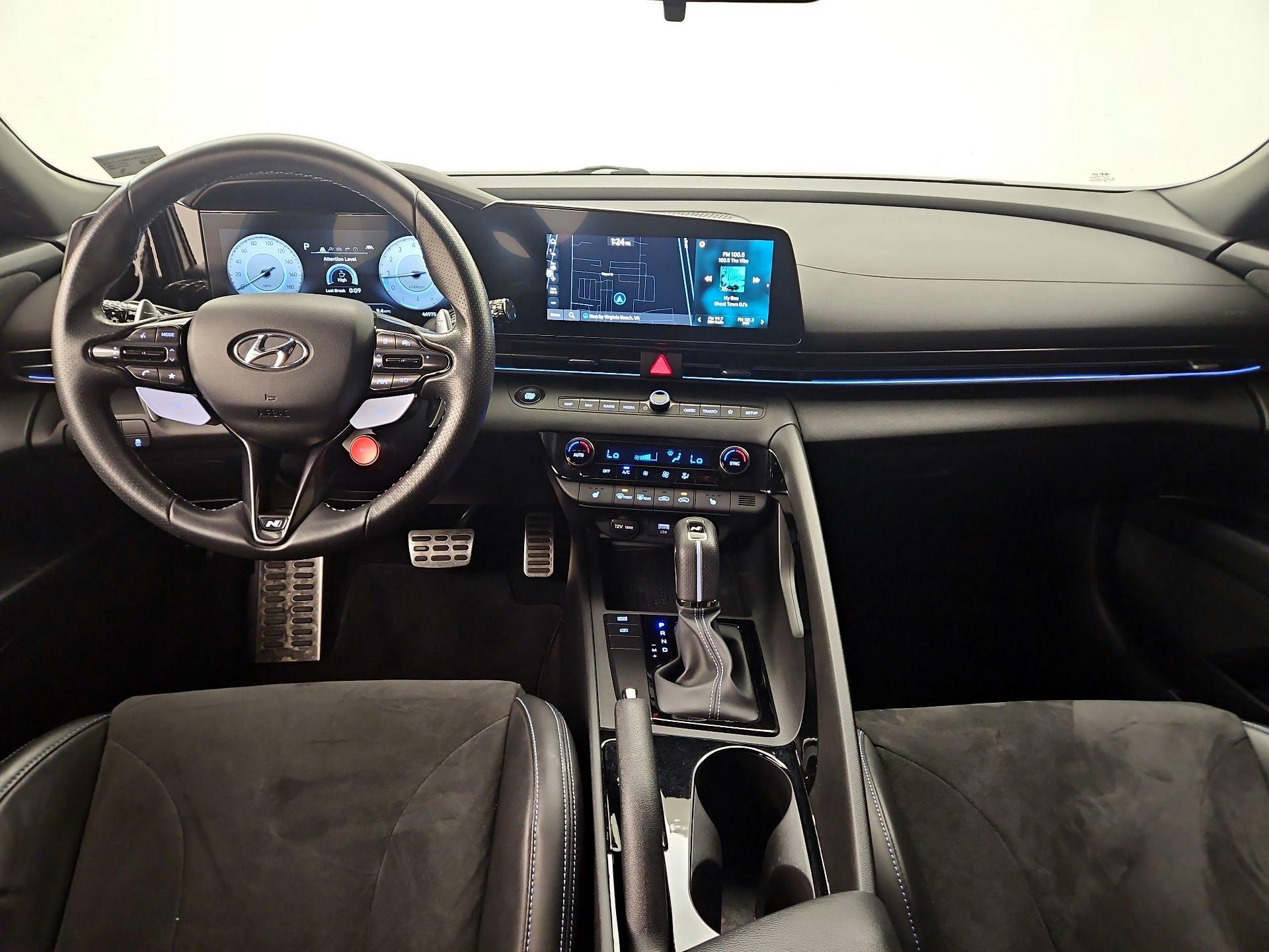 Thumbnail: 2023 Hyundai Elantra - 9