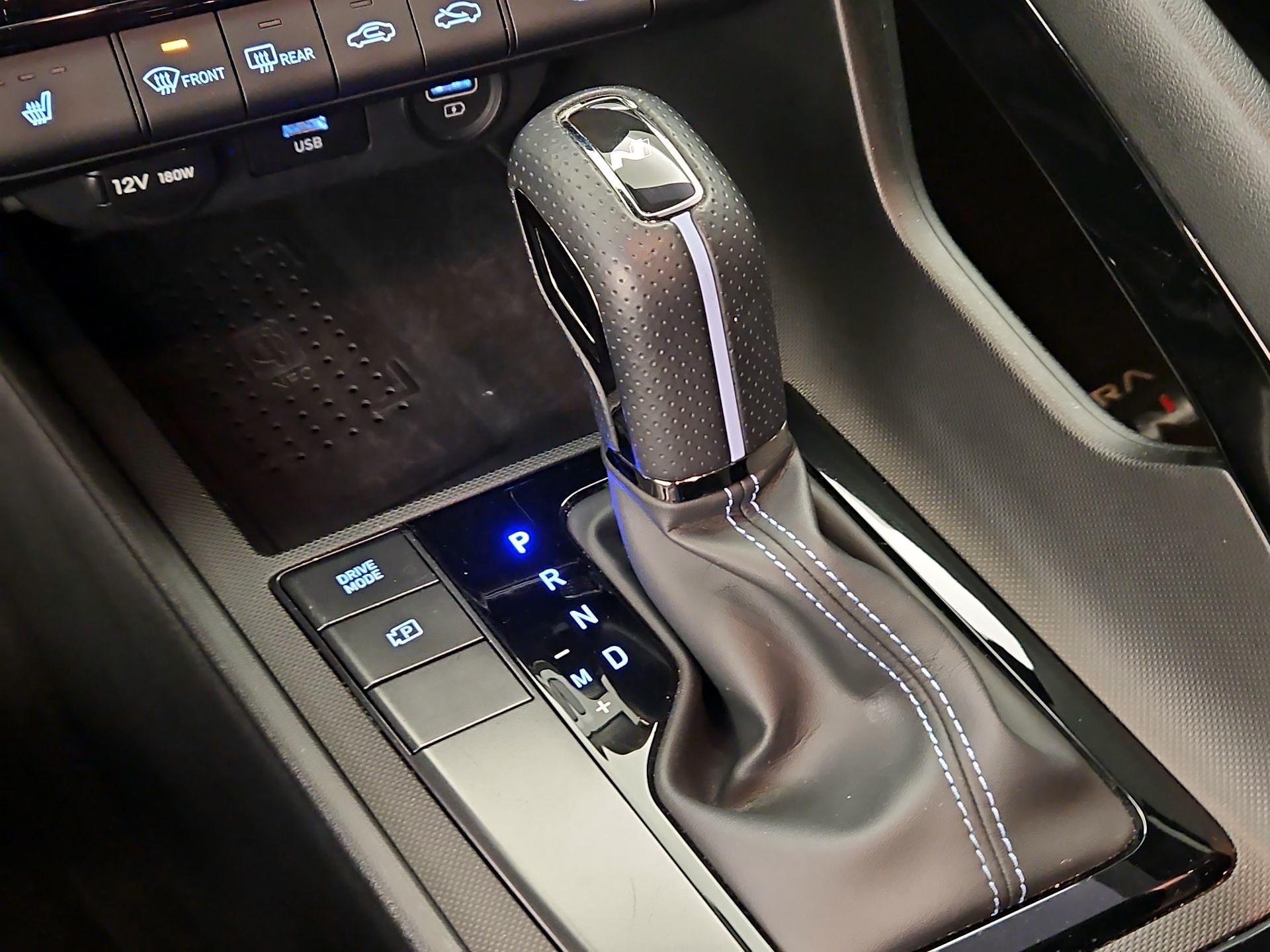 Thumbnail: 2023 Hyundai Elantra - 18