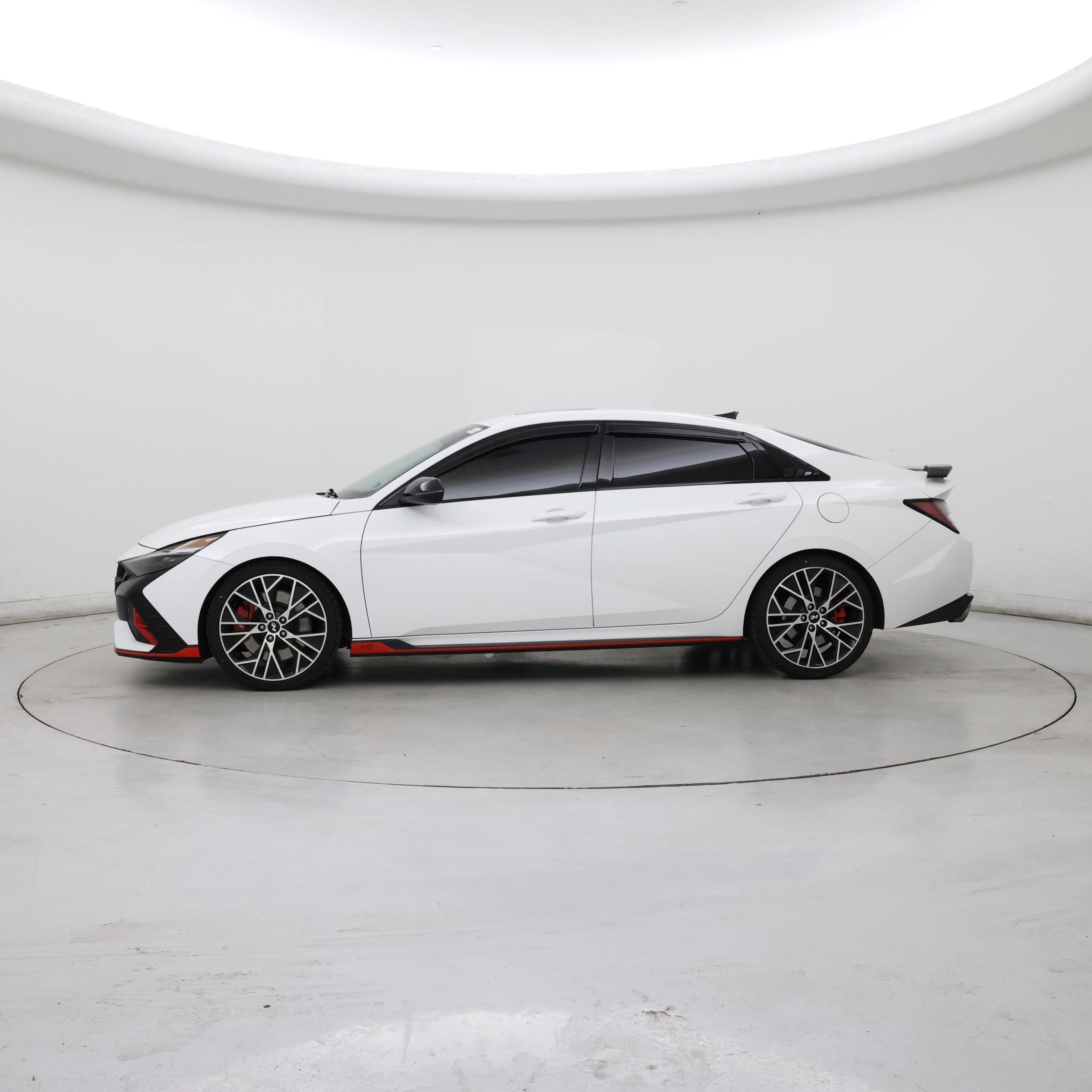 Thumbnail: 2023 Hyundai Elantra - 3