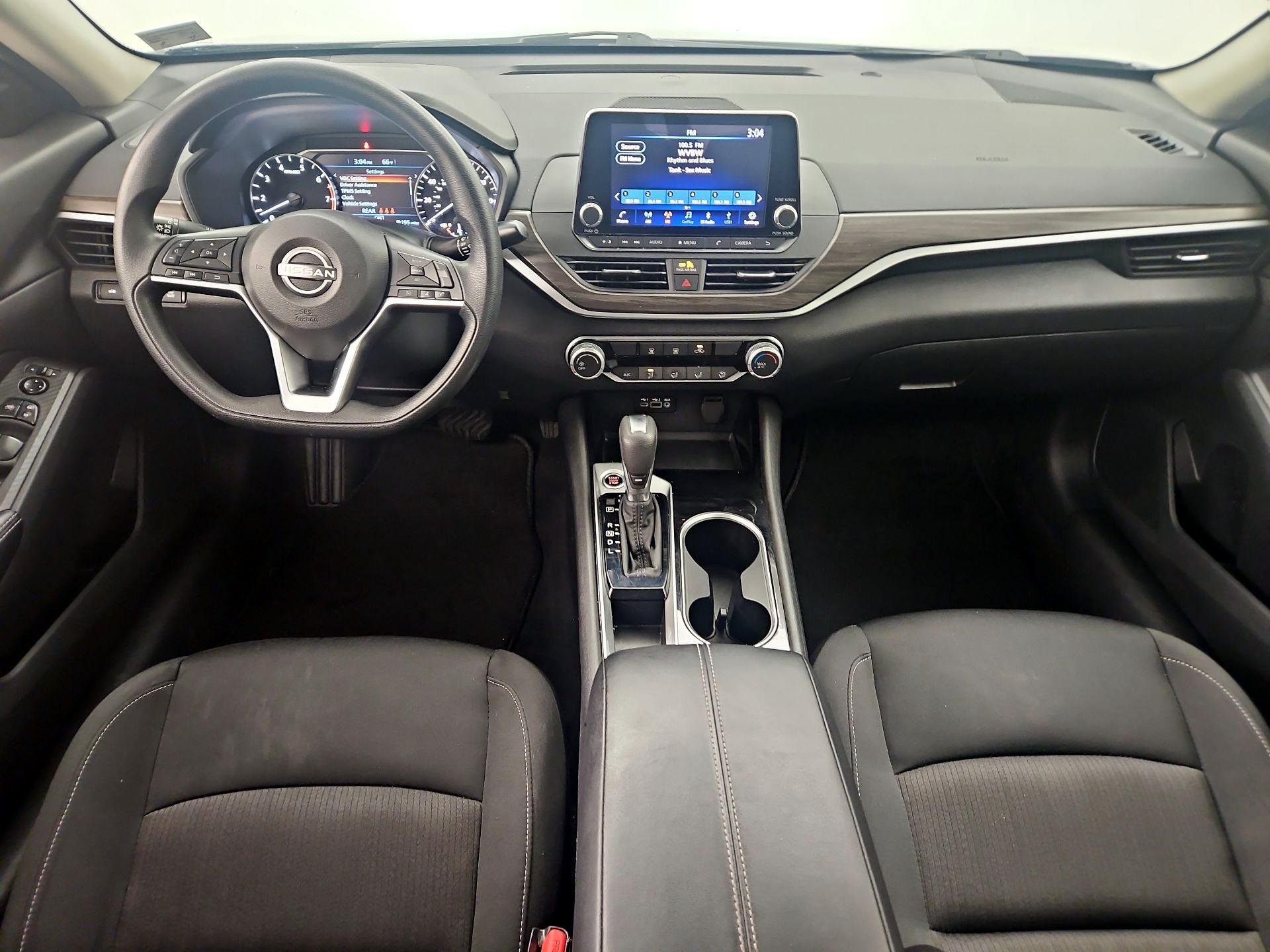 Thumbnail: 2024 Nissan Altima - 9