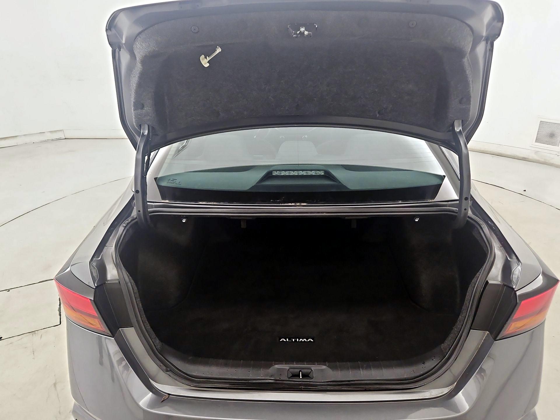 Thumbnail: 2024 Nissan Altima - 20