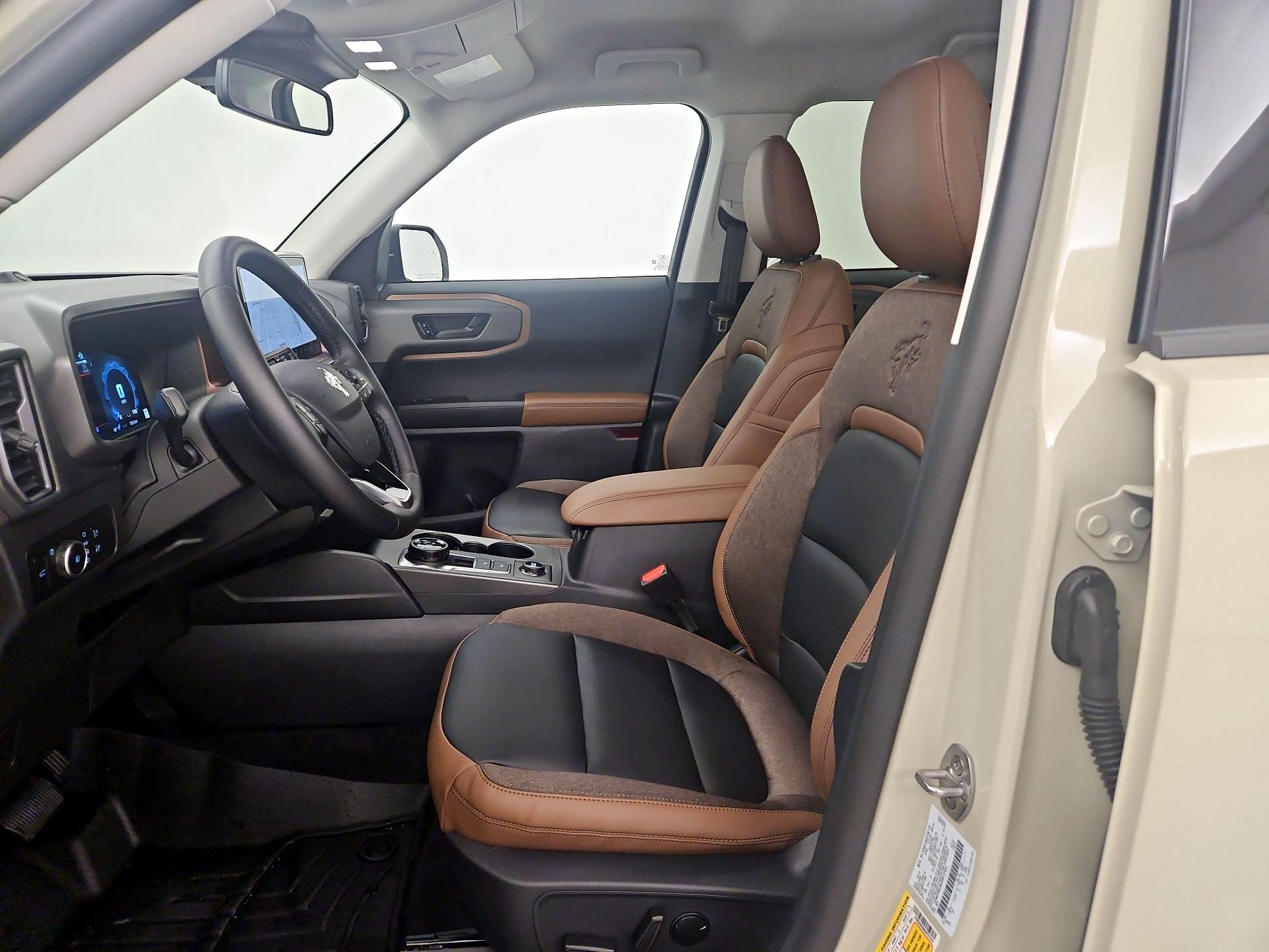 Thumbnail: 2025 Ford Bronco Sport - 11