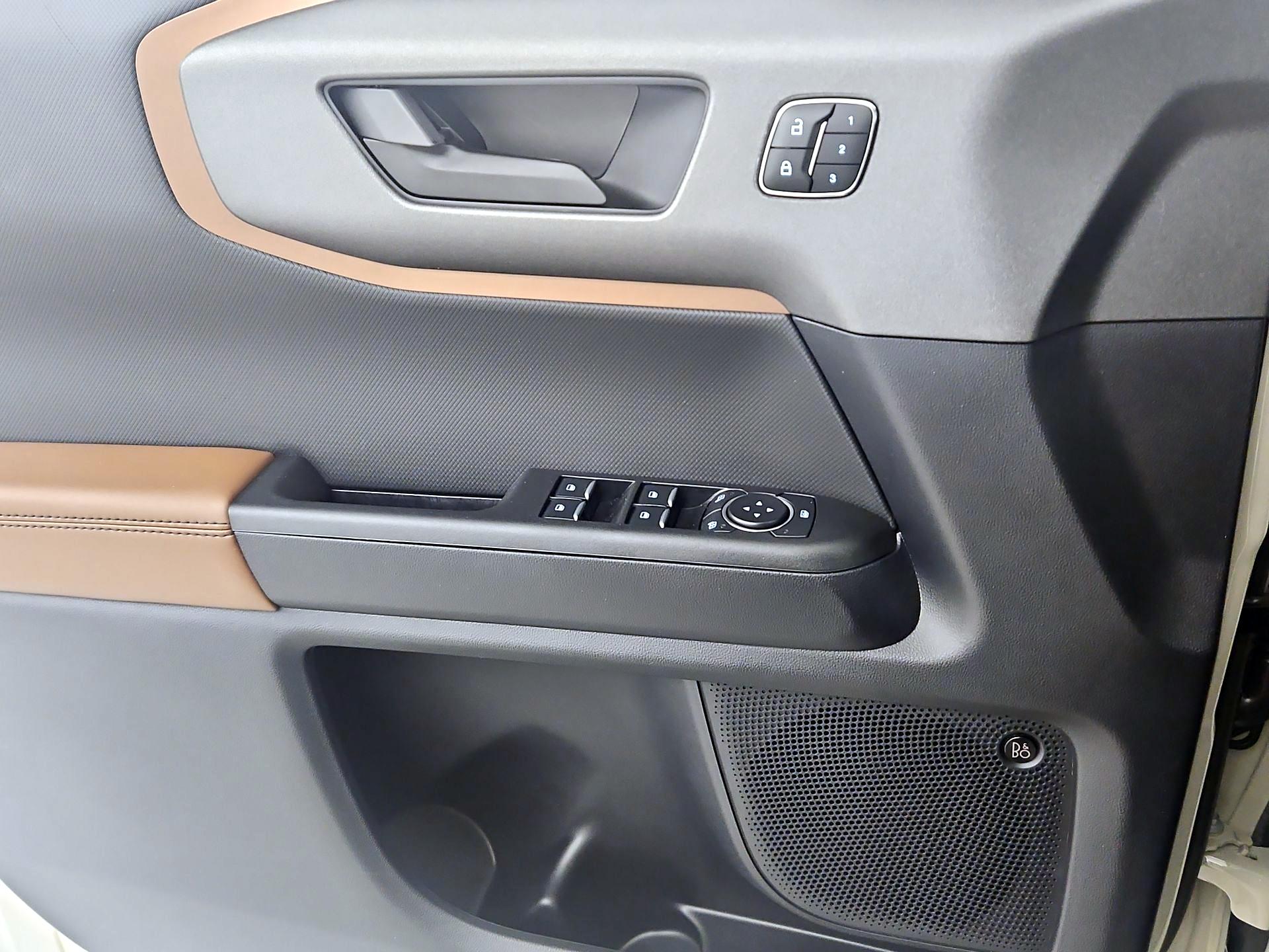 Thumbnail: 2025 Ford Bronco Sport - 12