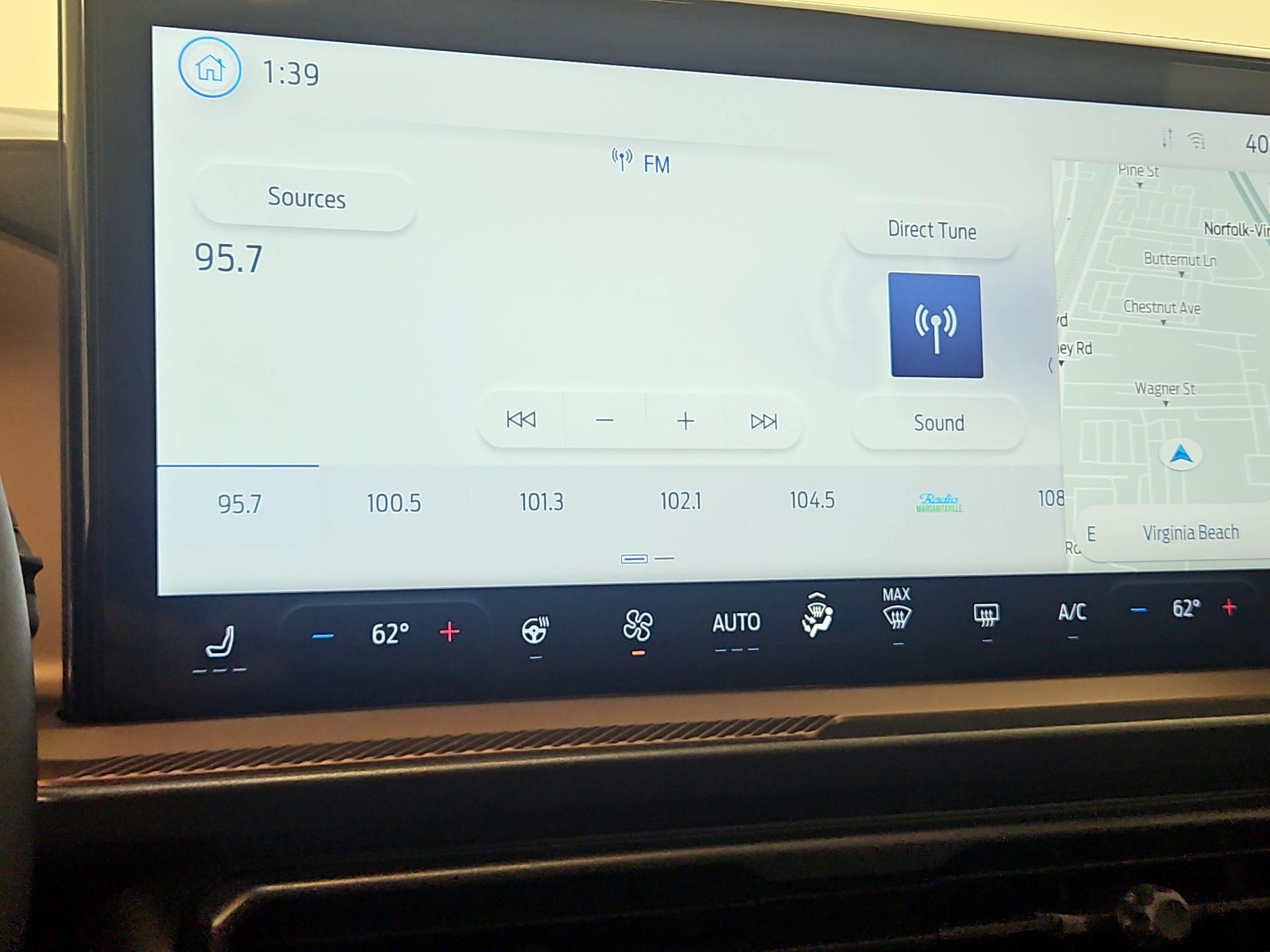 Thumbnail: 2025 Ford Bronco Sport - 16