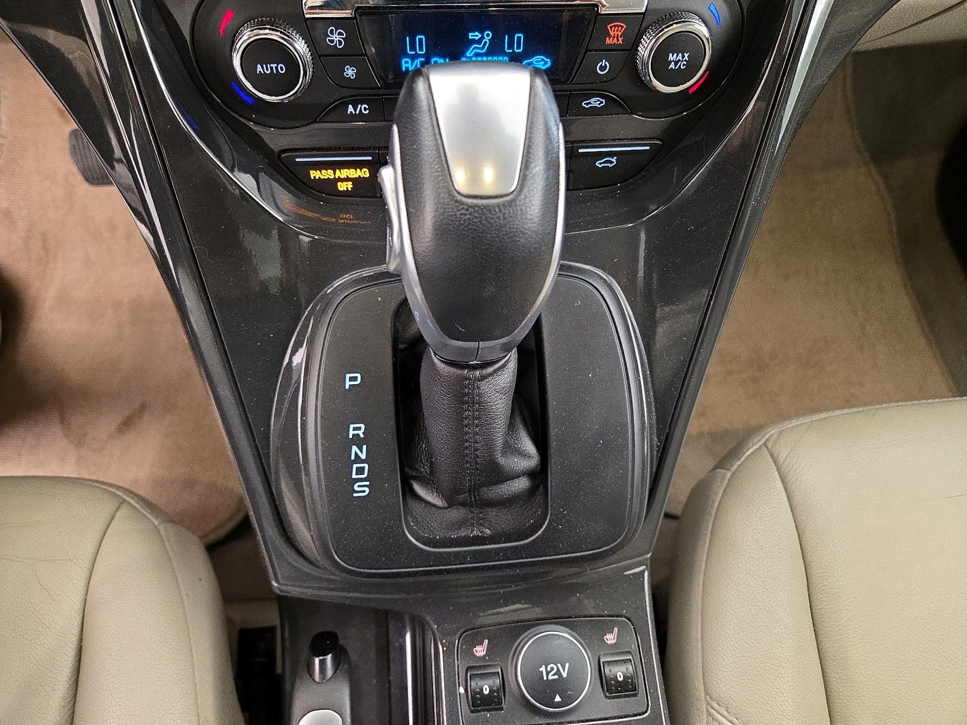 Thumbnail: 2015 Ford Escape - 18