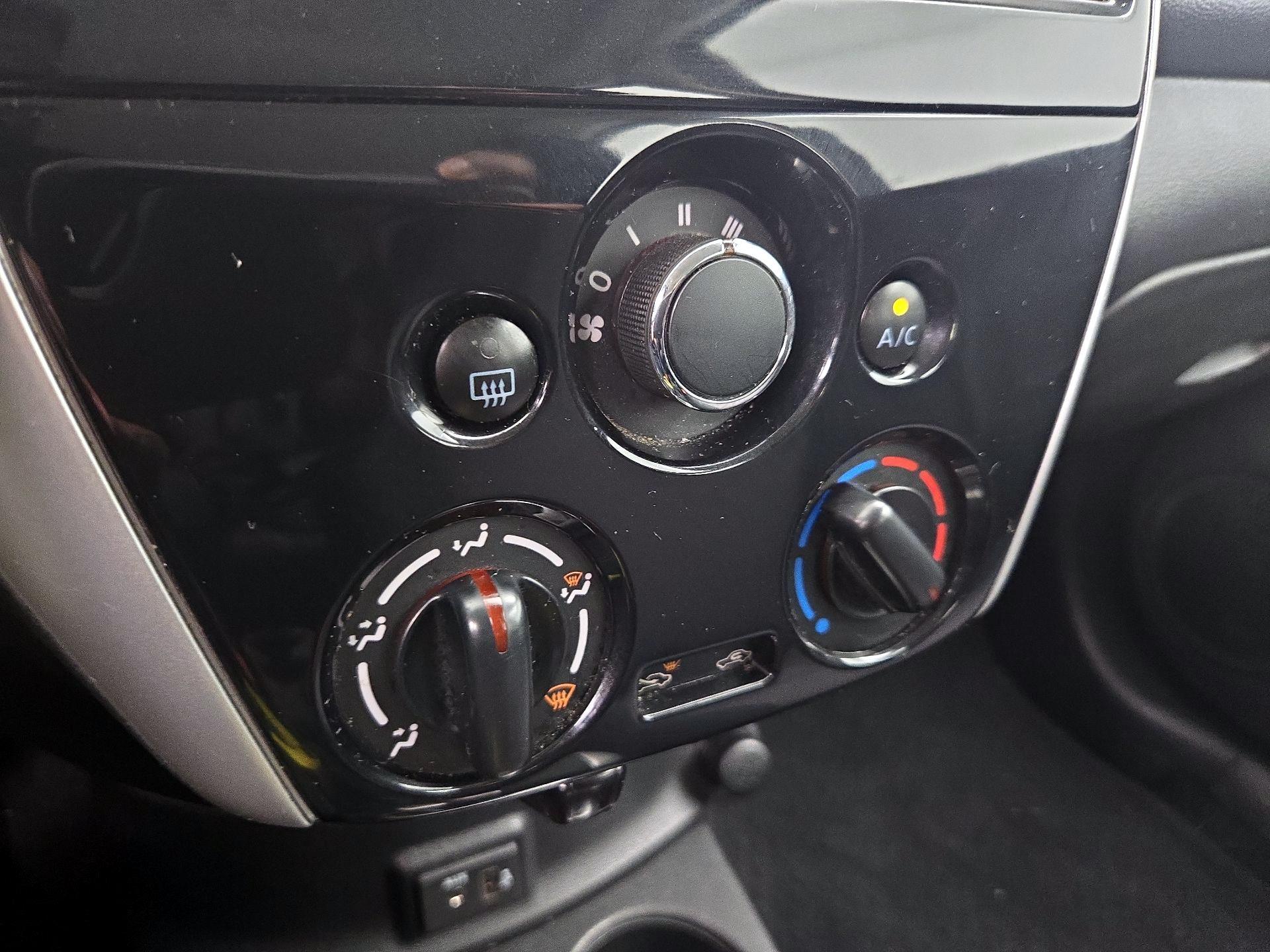 Thumbnail: 2018 Nissan Versa - 16