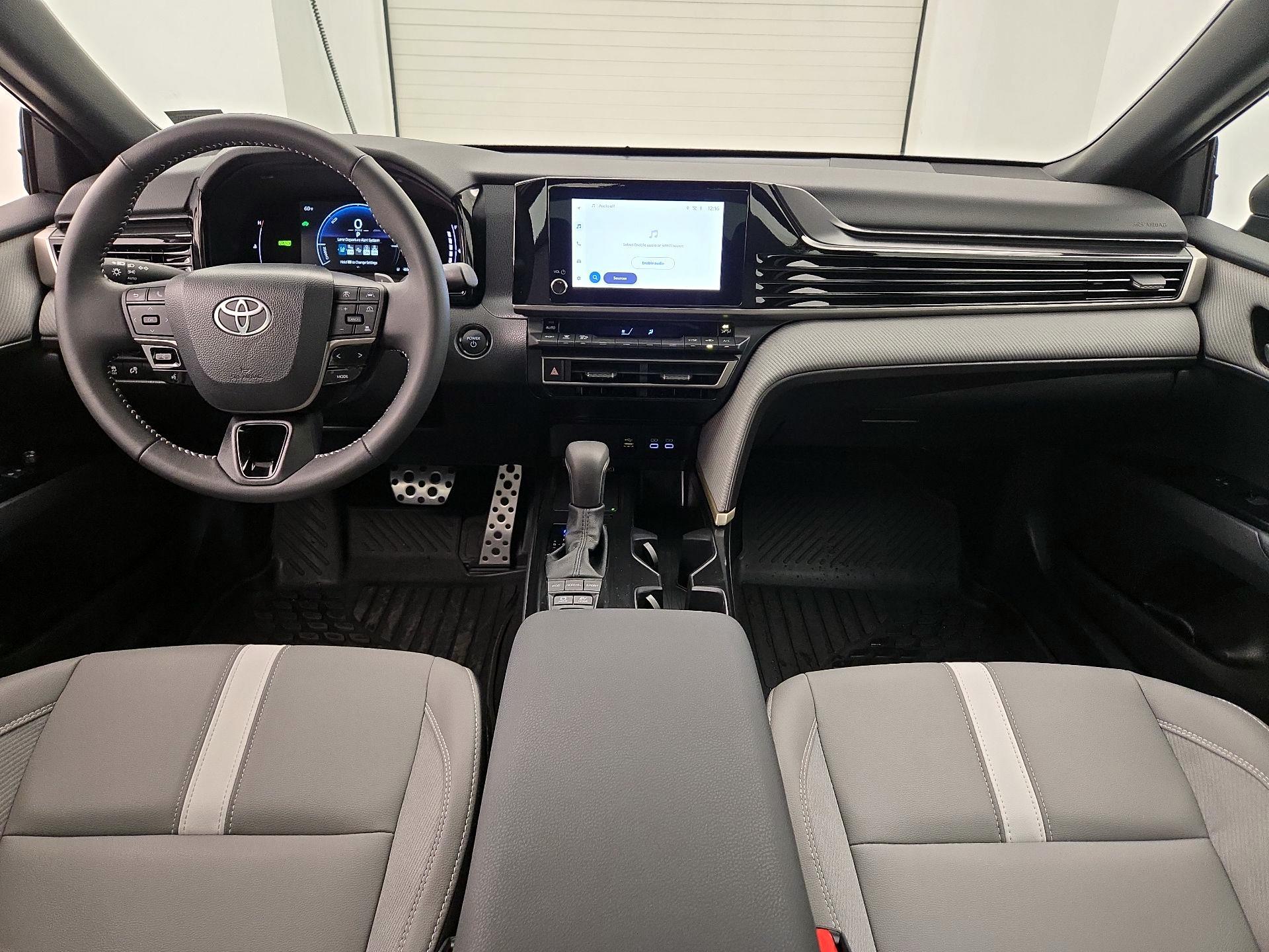 Thumbnail: 2025 Toyota Camry - 9