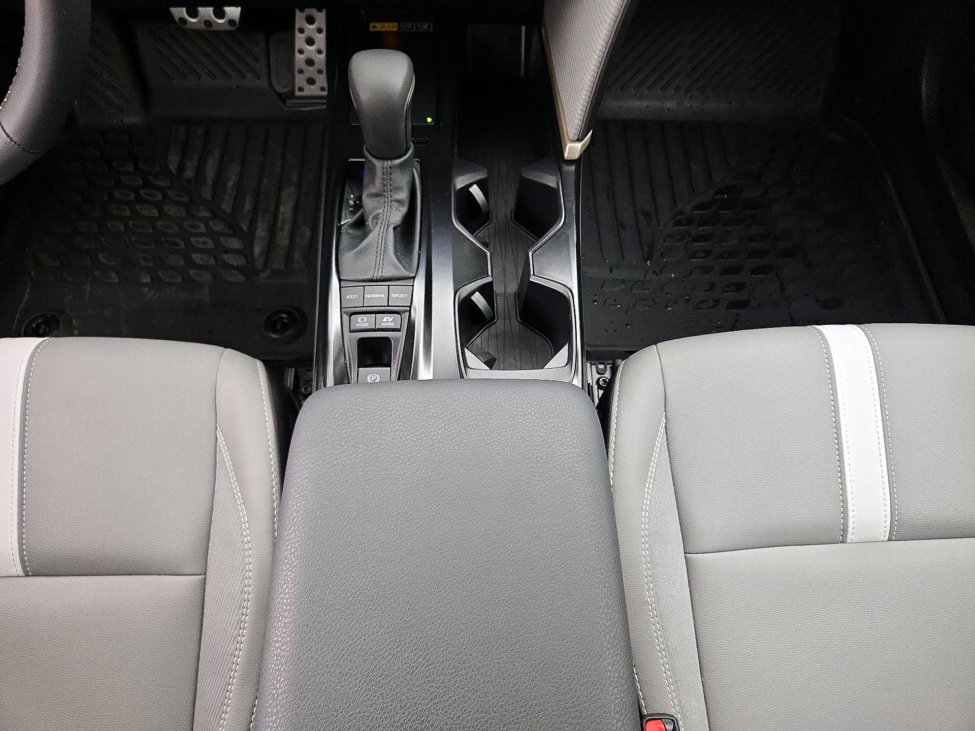 Thumbnail: 2025 Toyota Camry - 17