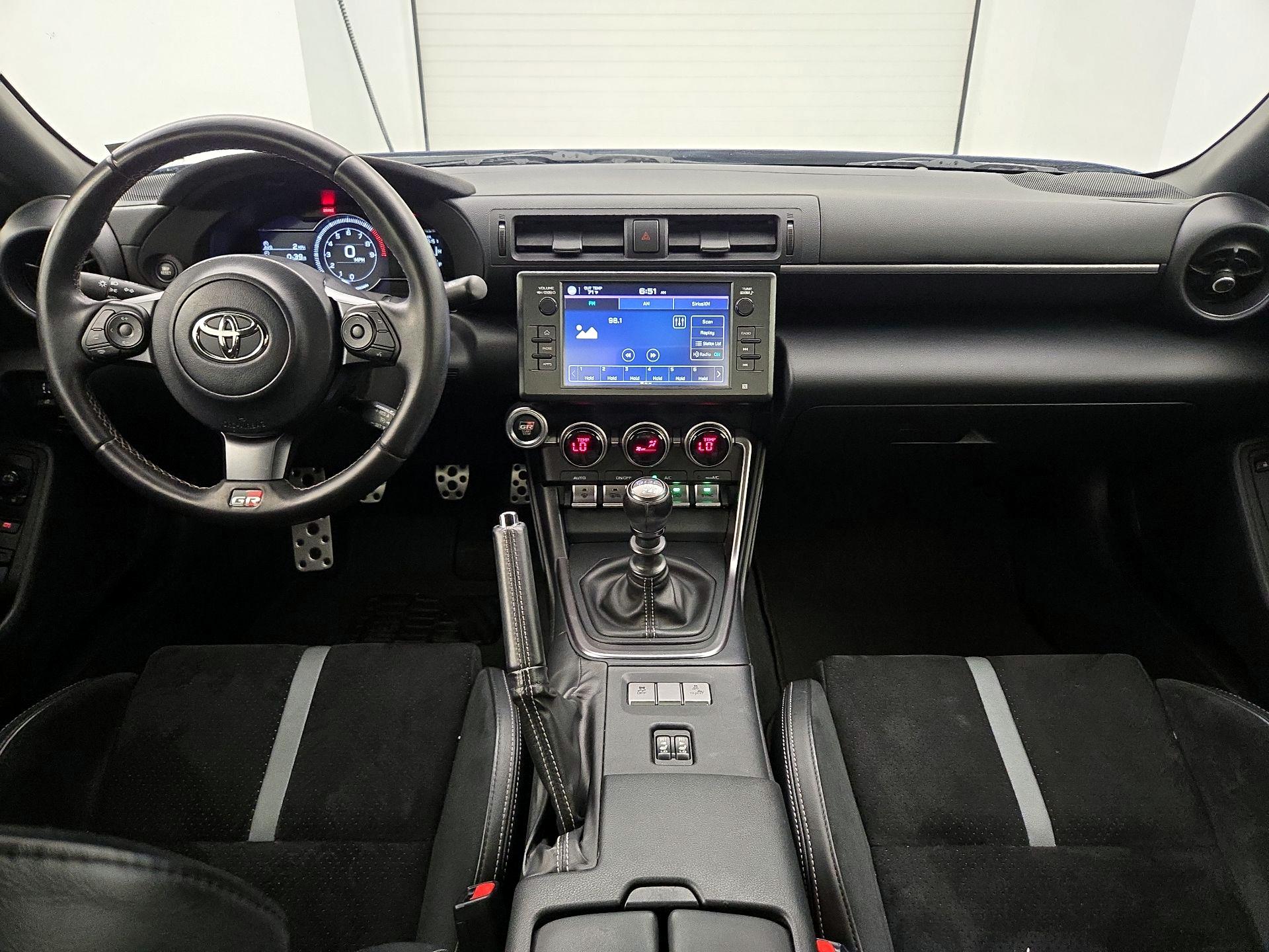 Thumbnail: 2023 Toyota GR86 - 9