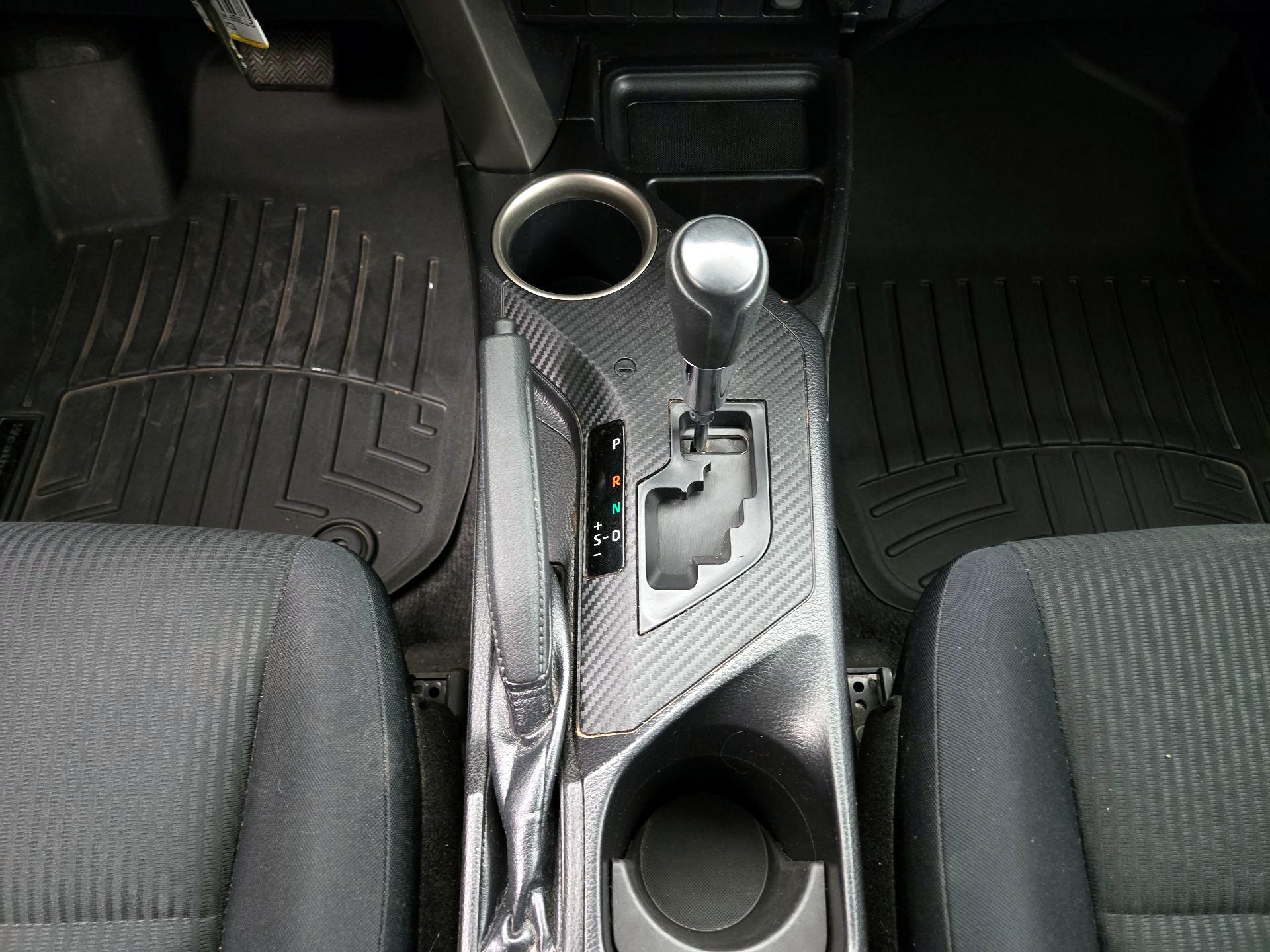 Thumbnail: 2015 Toyota RAV4 - 17