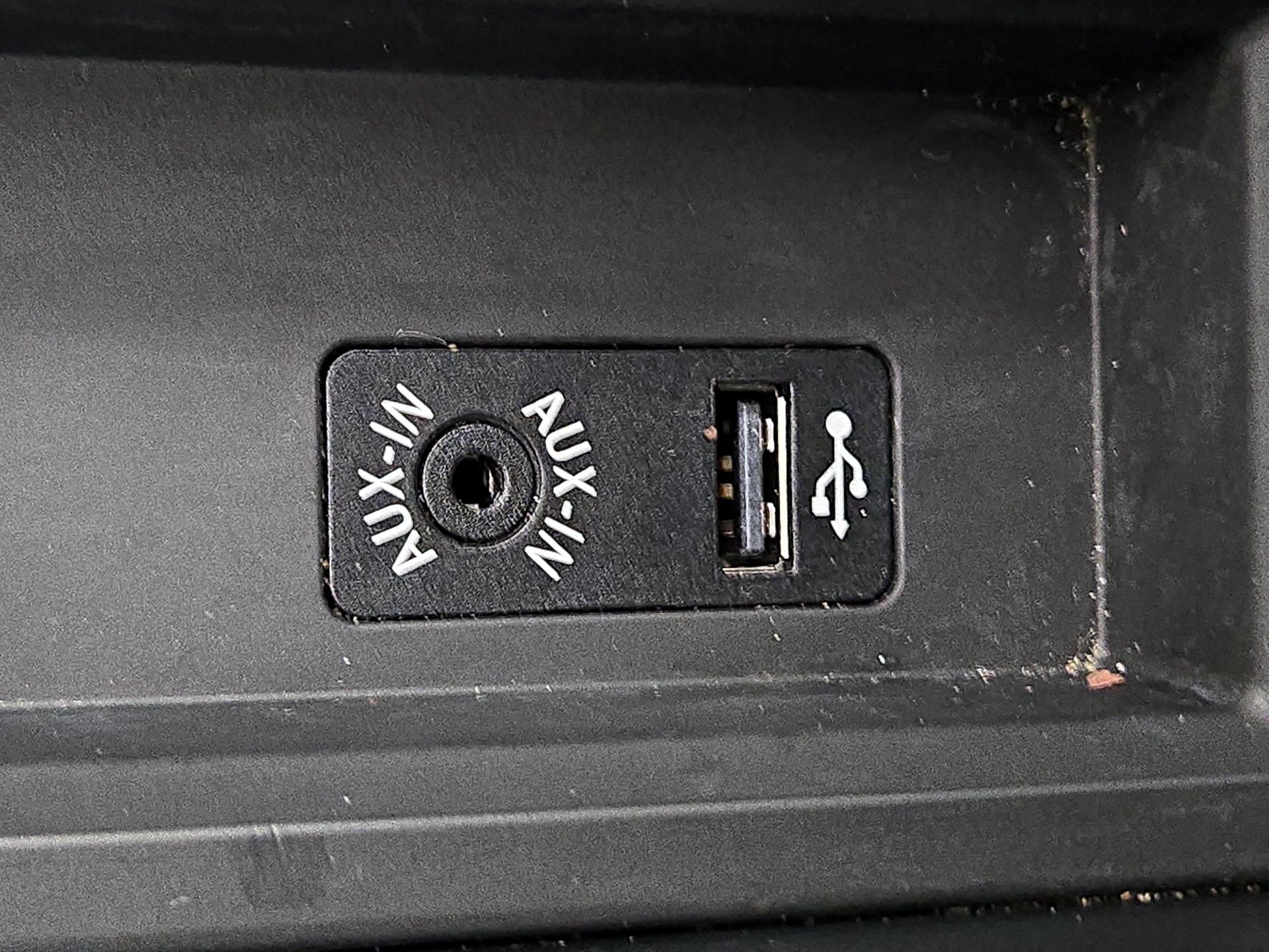 Thumbnail: 2017 BMW M2 - 19