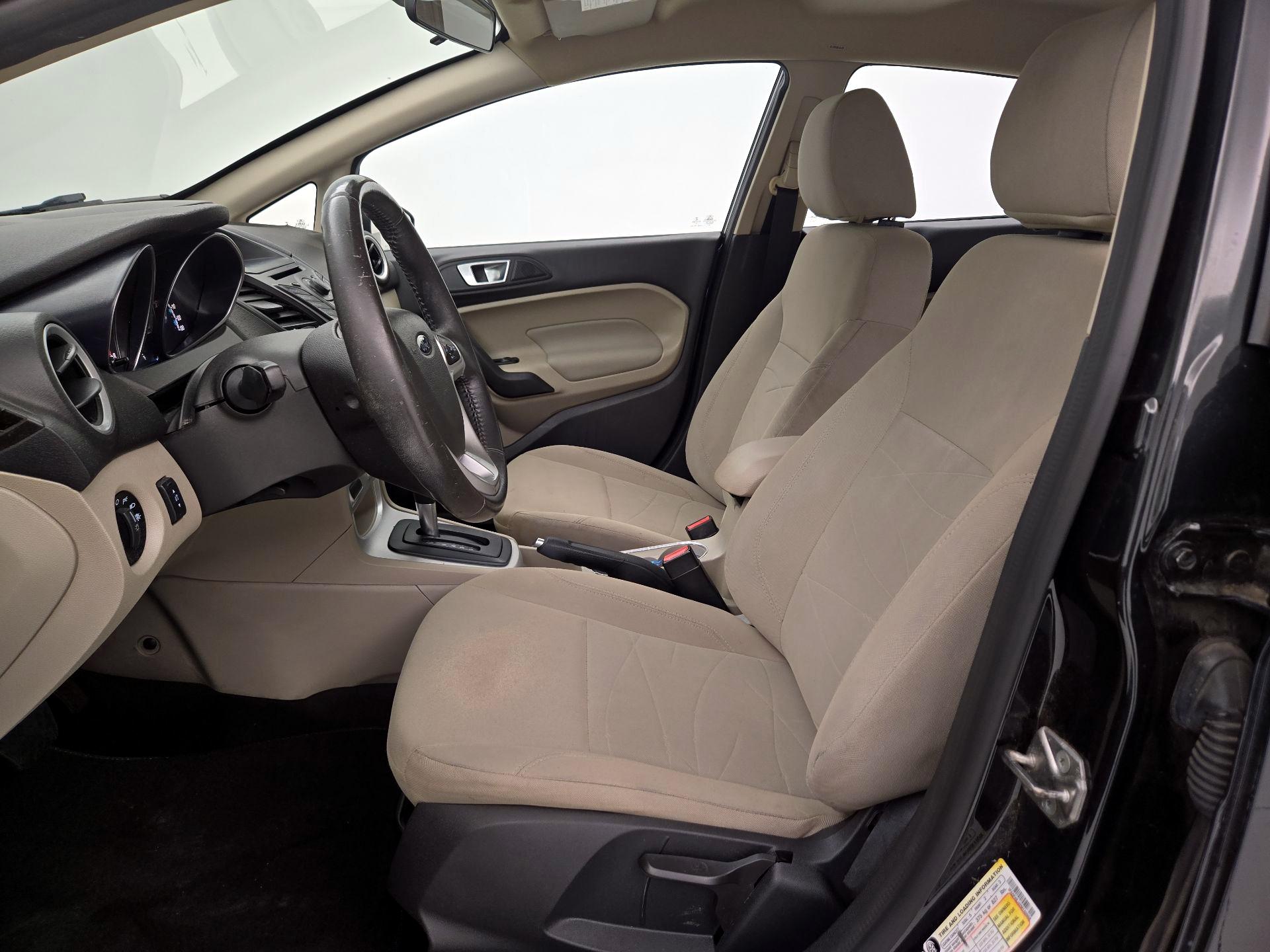 Thumbnail: 2015 Ford Fiesta - 11