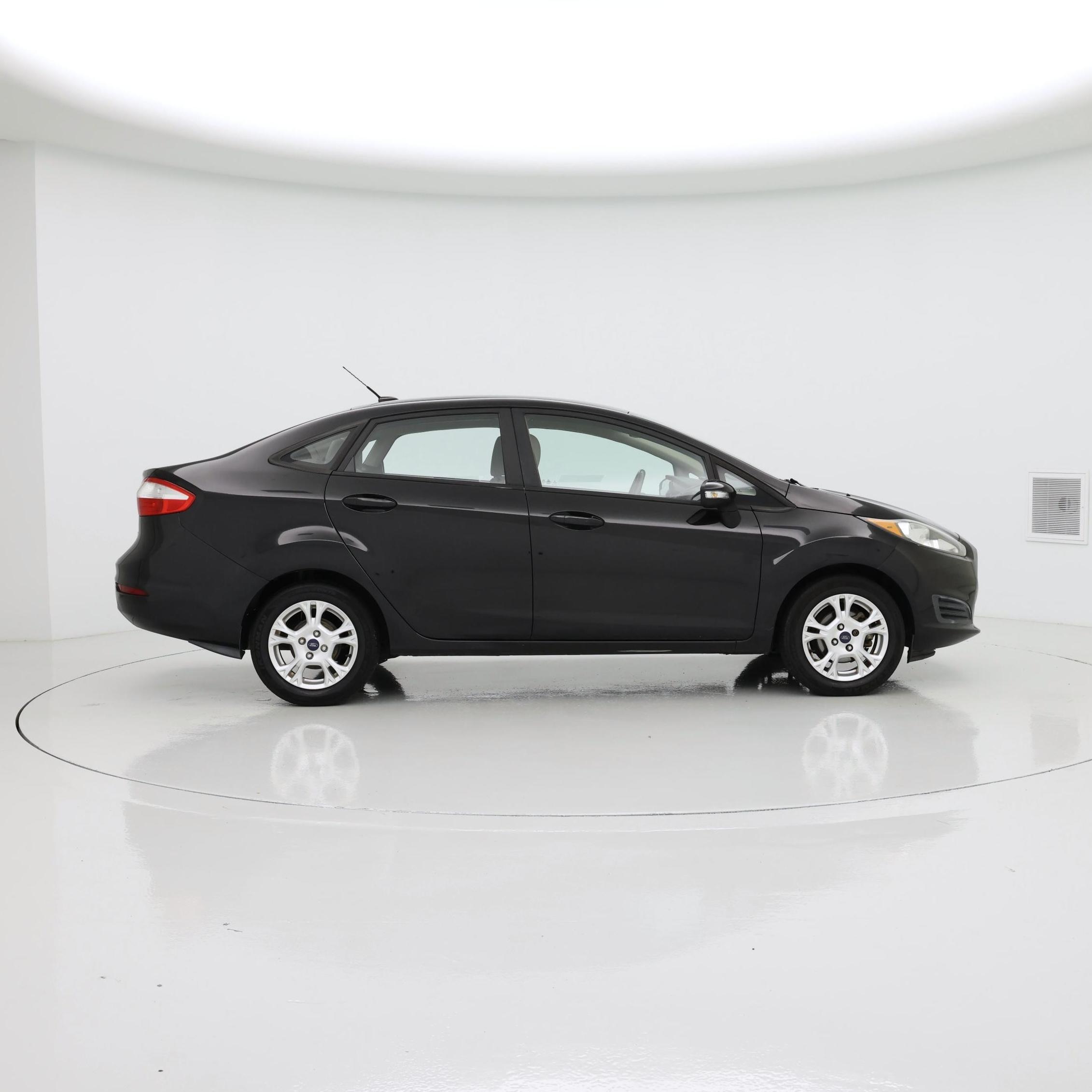 Thumbnail: 2015 Ford Fiesta - 7