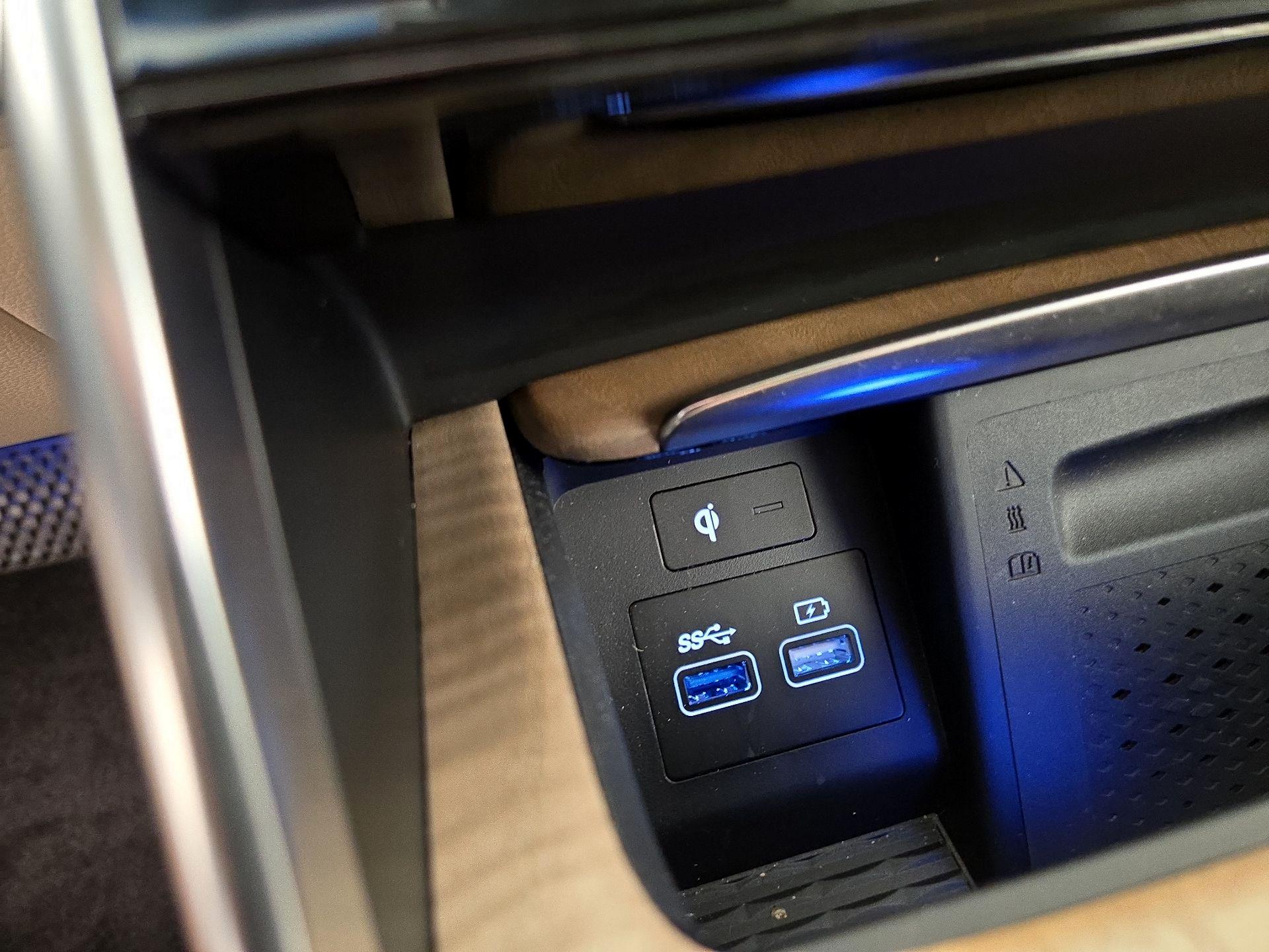 Thumbnail: 2021 Genesis GV80 - 19