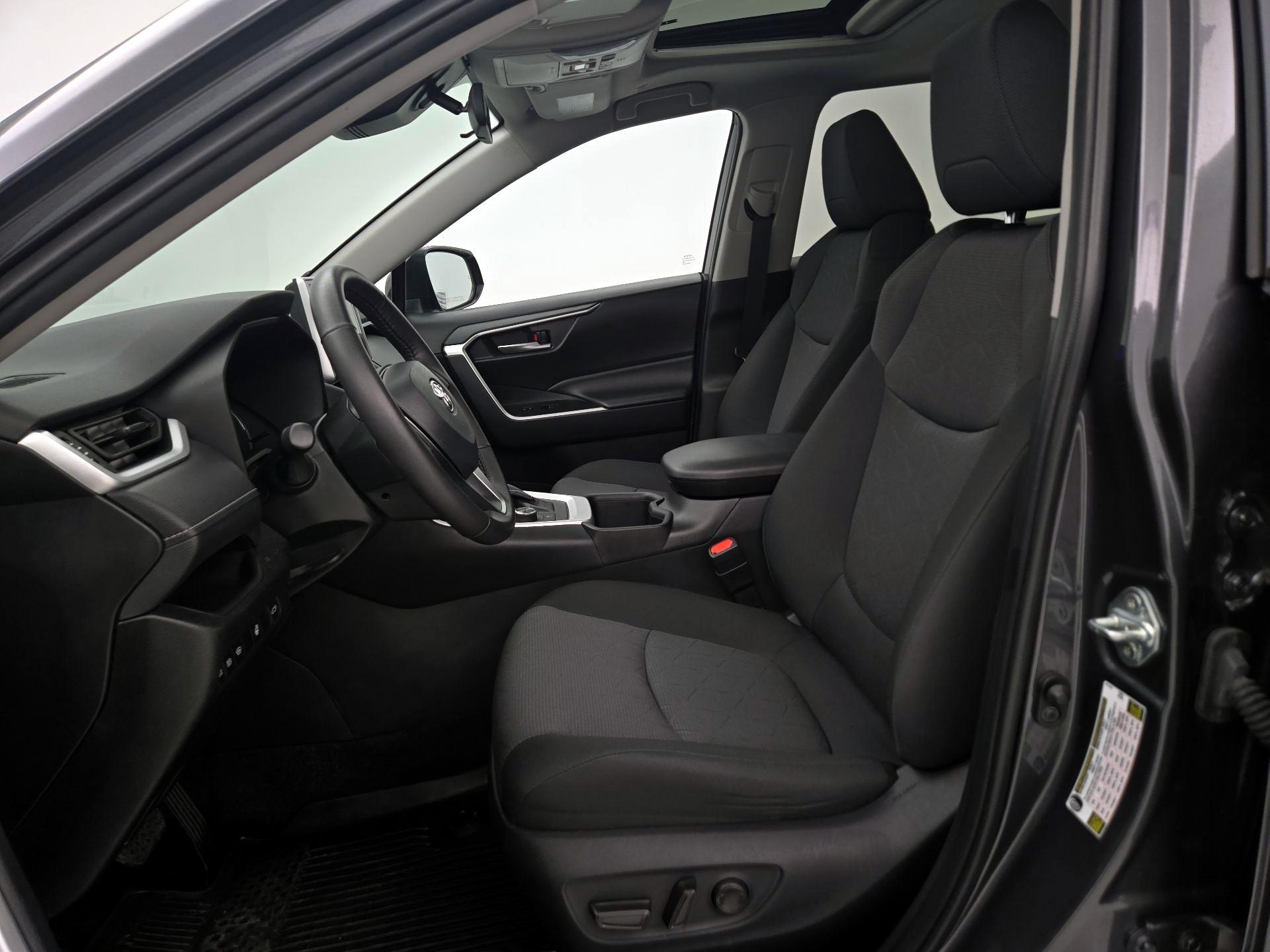 Thumbnail: 2024 Toyota RAV4 - 11