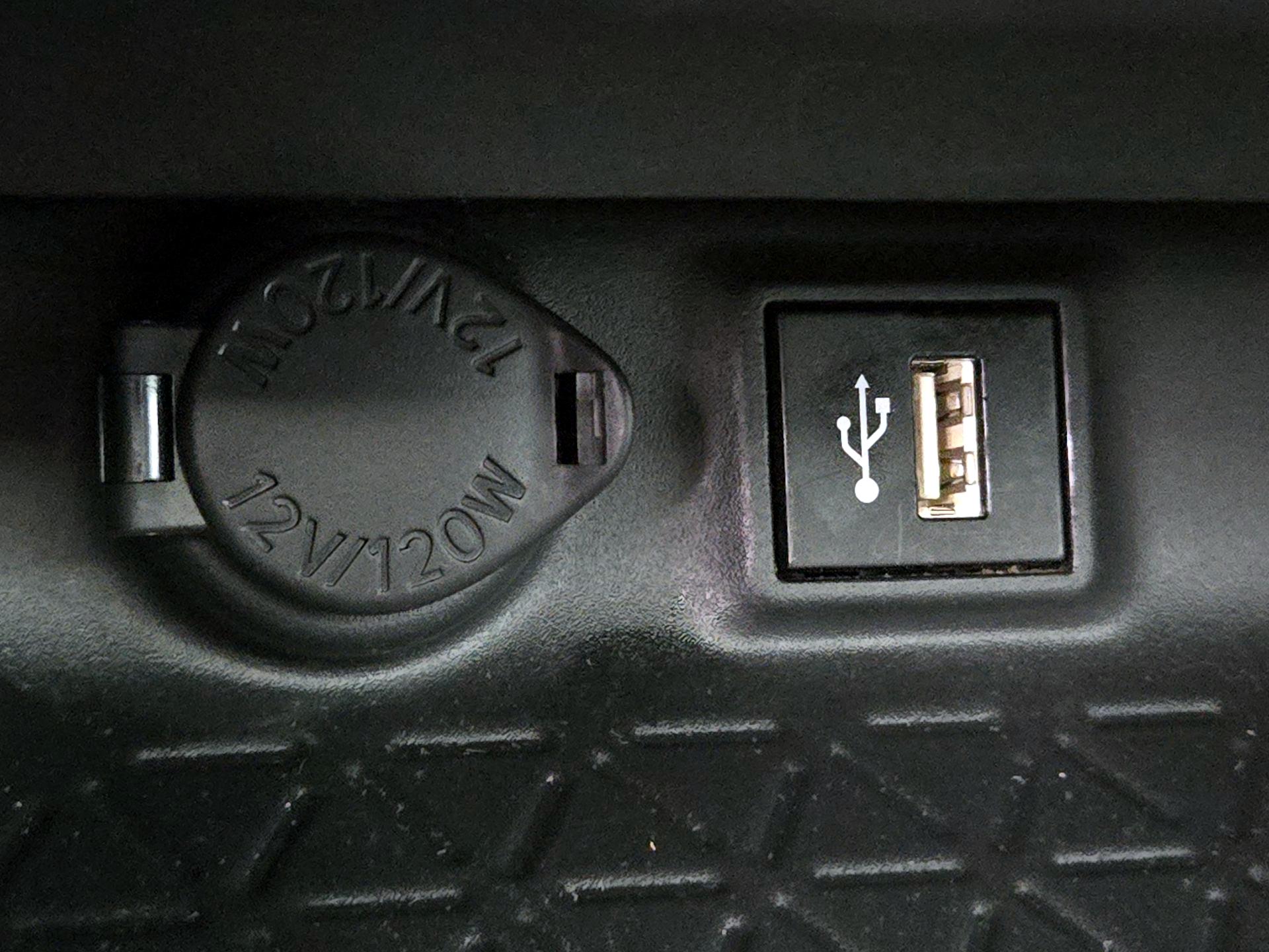 Thumbnail: 2024 Toyota RAV4 - 18