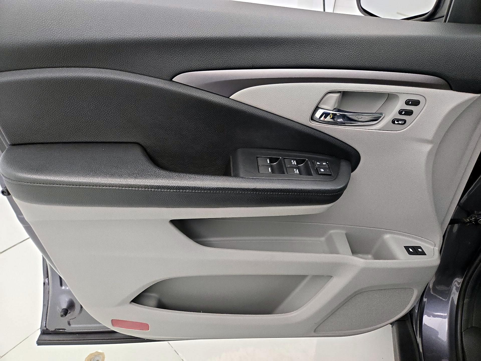 Thumbnail: 2021 Honda Pilot - 12