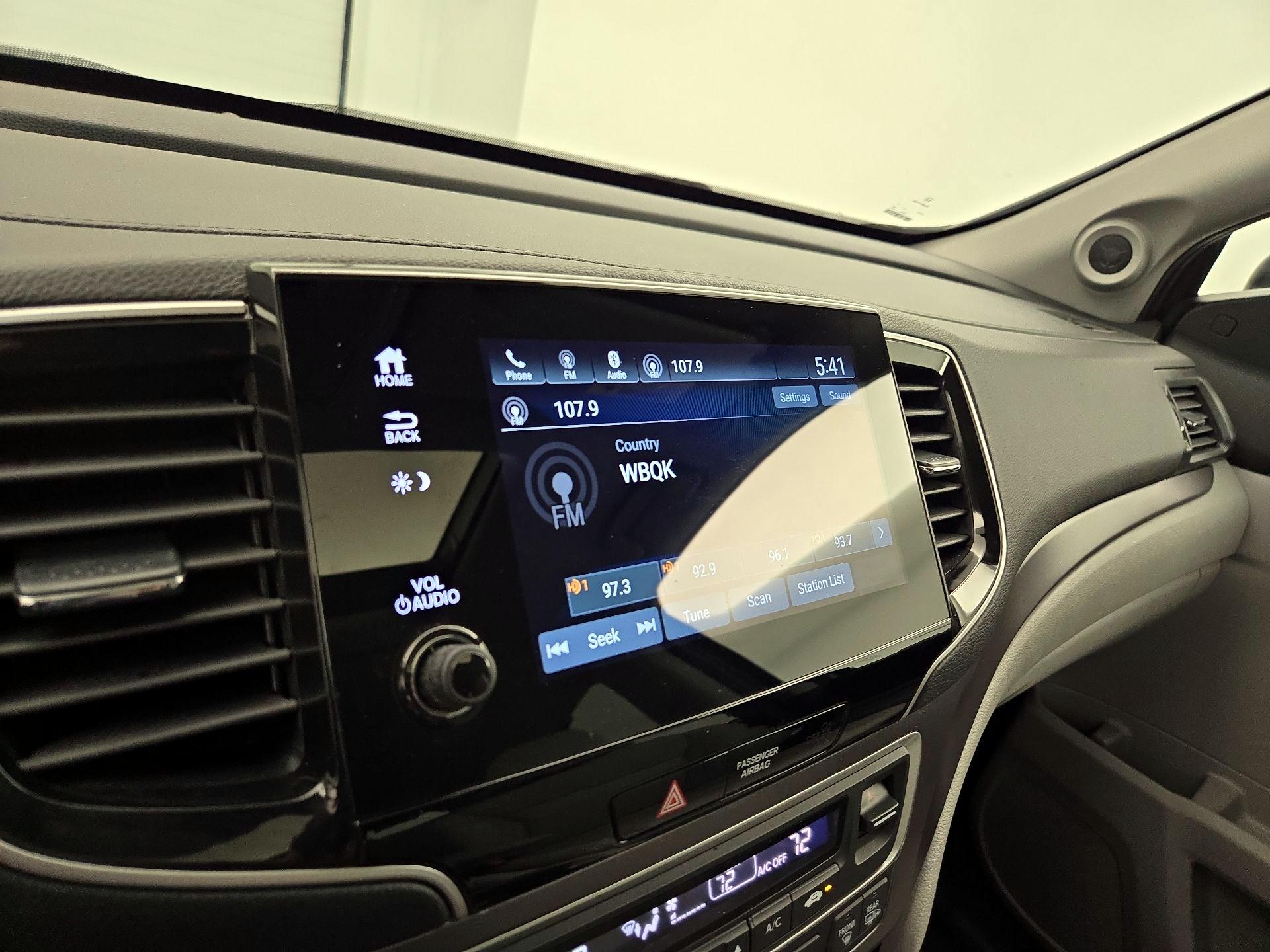 Thumbnail: 2021 Honda Pilot - 15