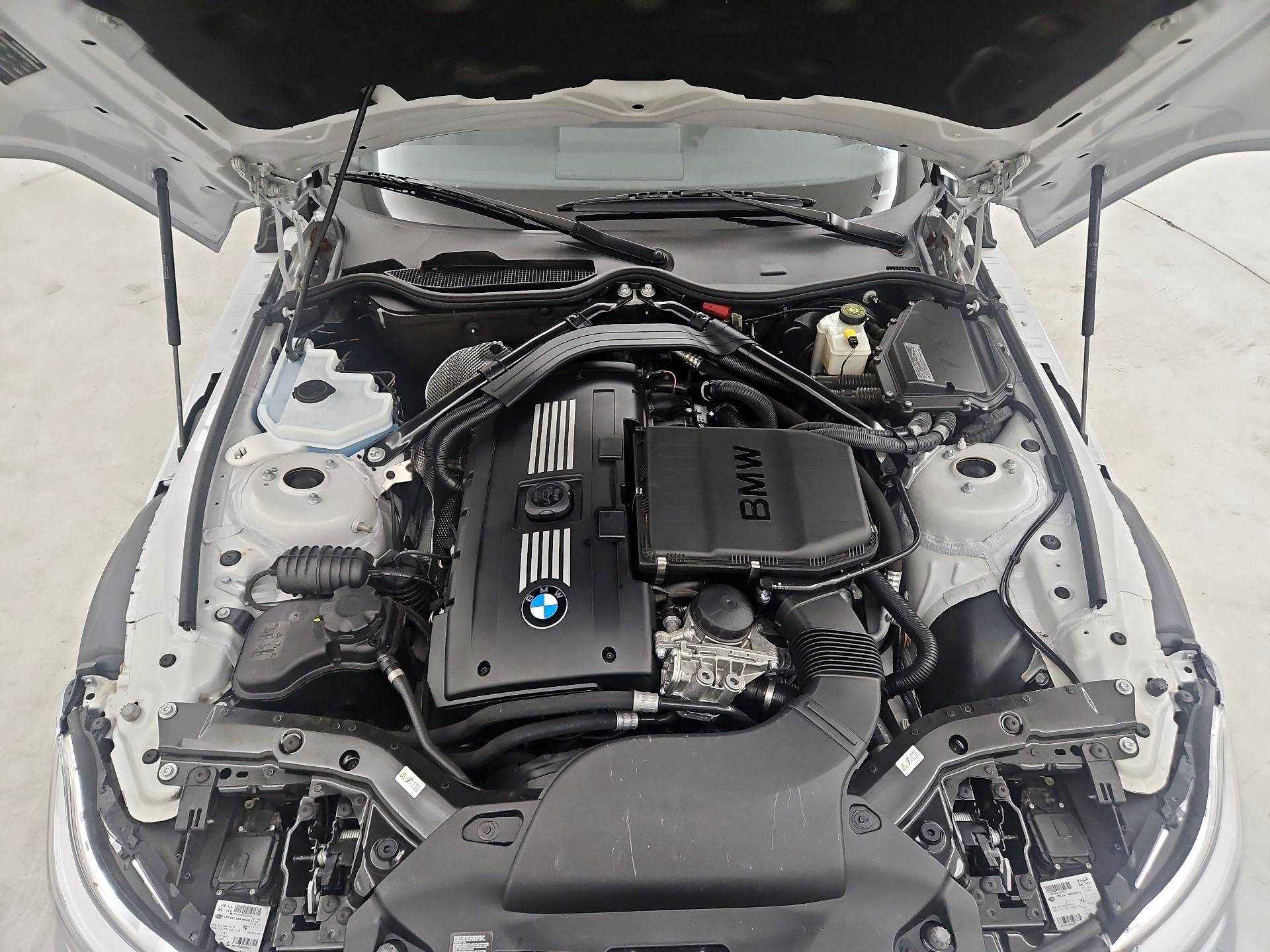 Thumbnail: 2014 BMW Z4 - 20