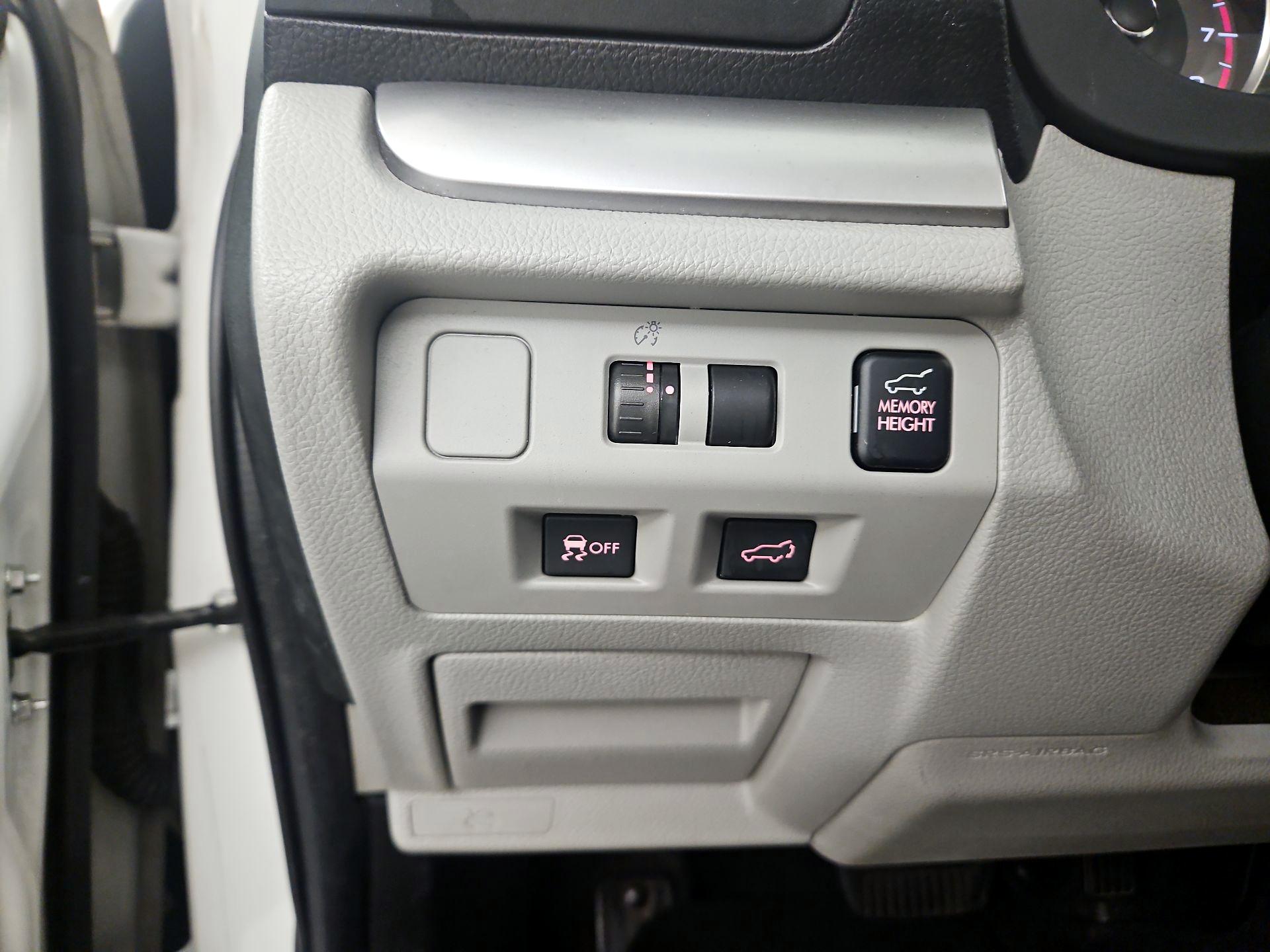 Thumbnail: 2014 Subaru Forester - 13