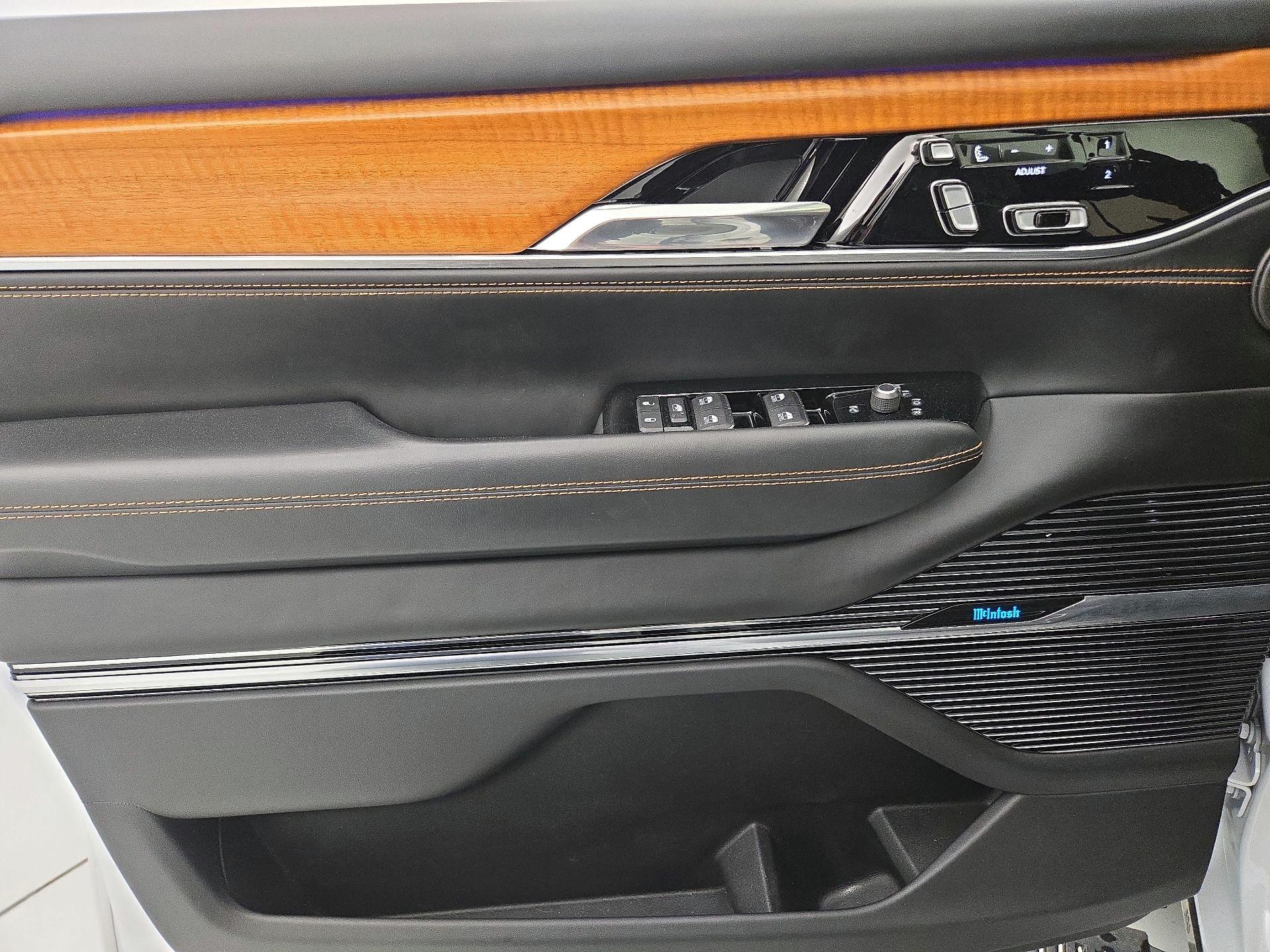 Thumbnail: 2022 Jeep Grand Wagoneer - 12