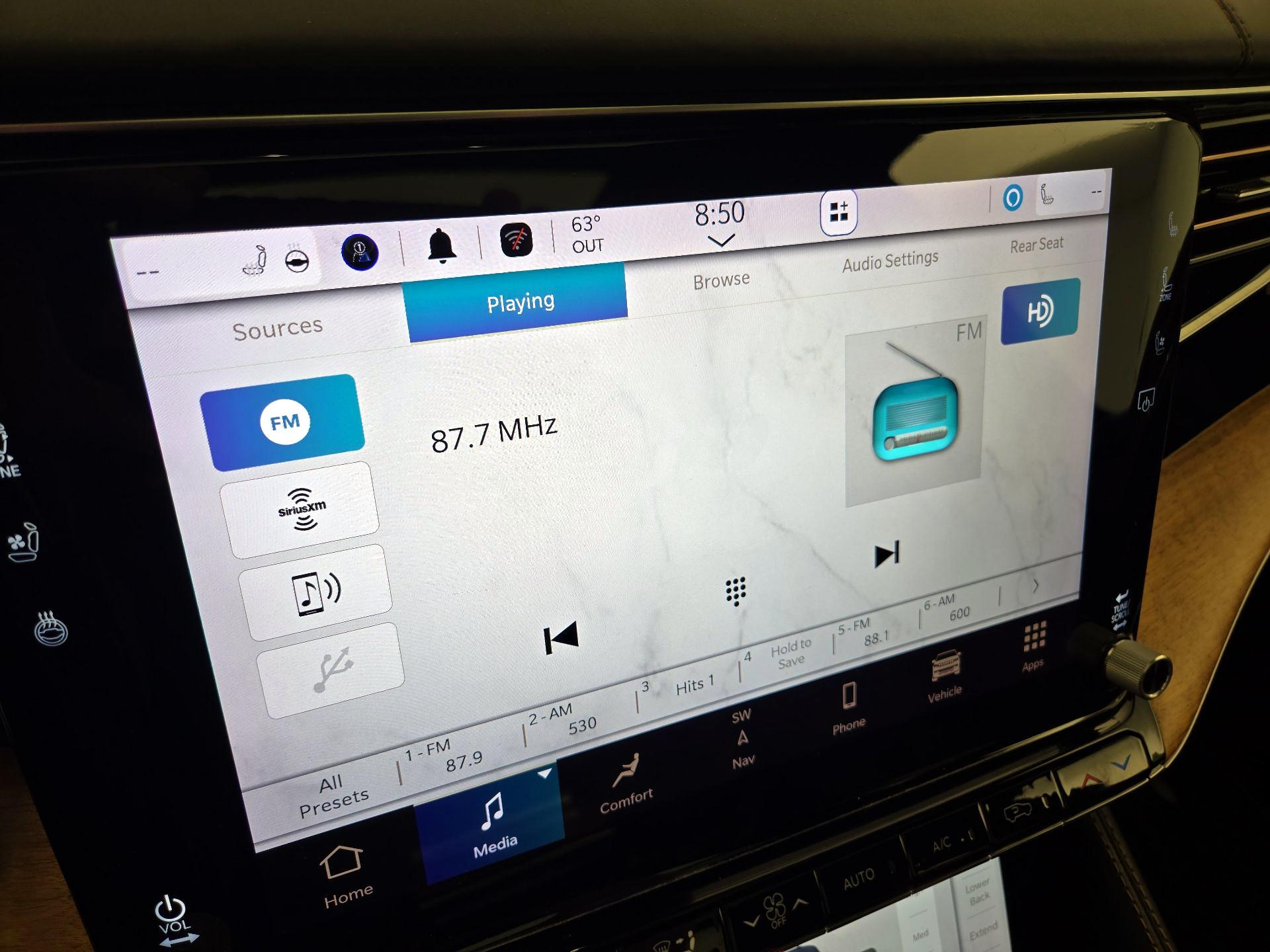 Thumbnail: 2022 Jeep Grand Wagoneer - 16