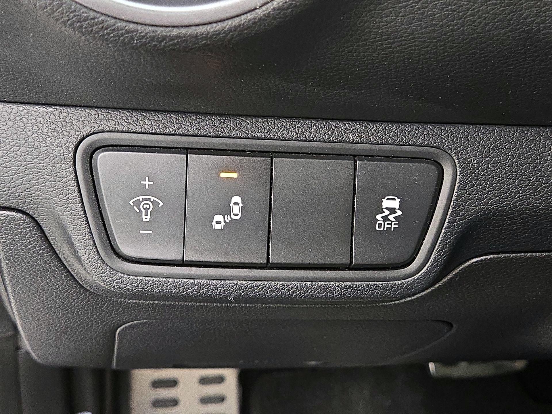 Thumbnail: 2023 Kia Forte - 13