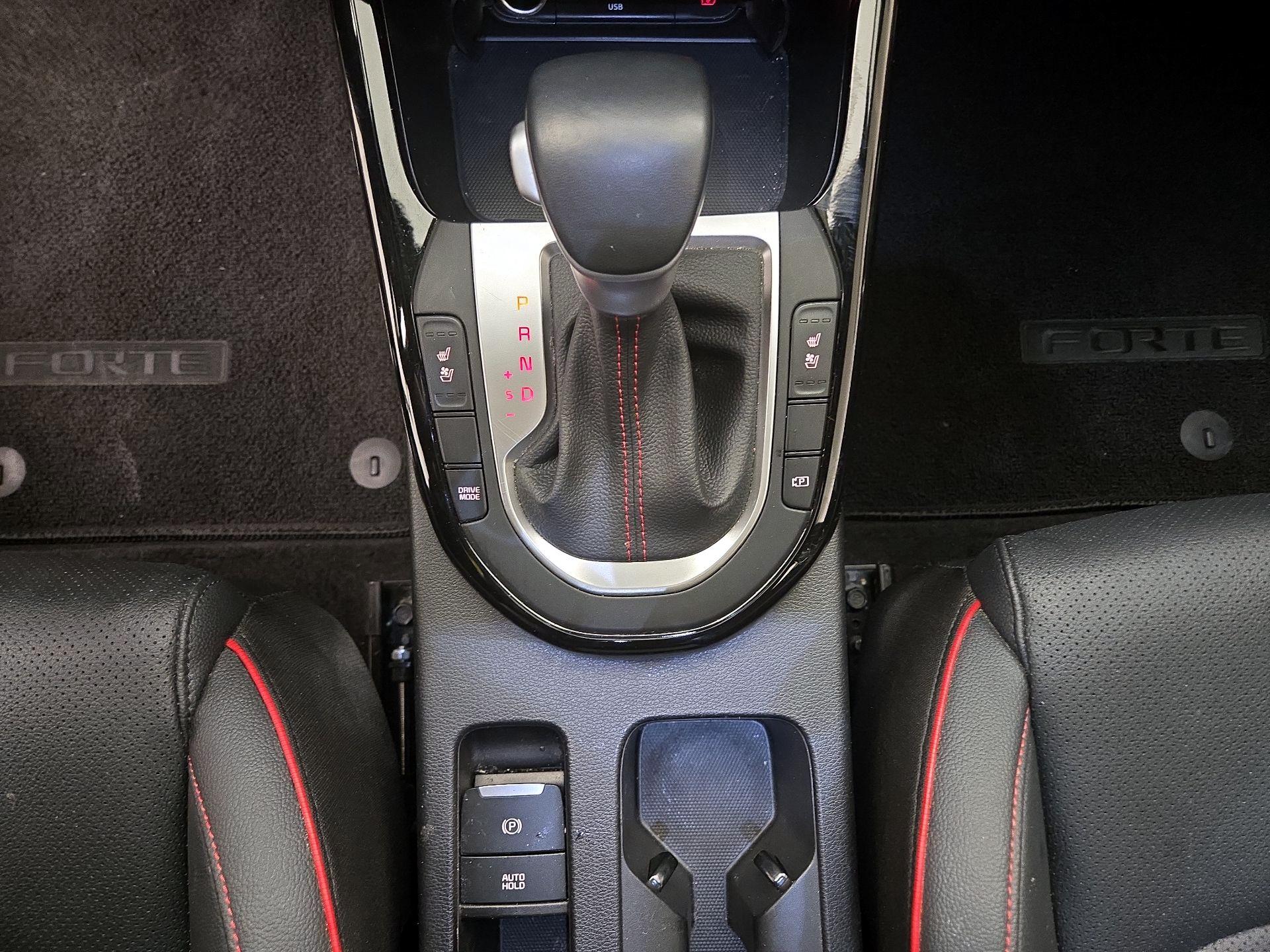 Thumbnail: 2023 Kia Forte - 18