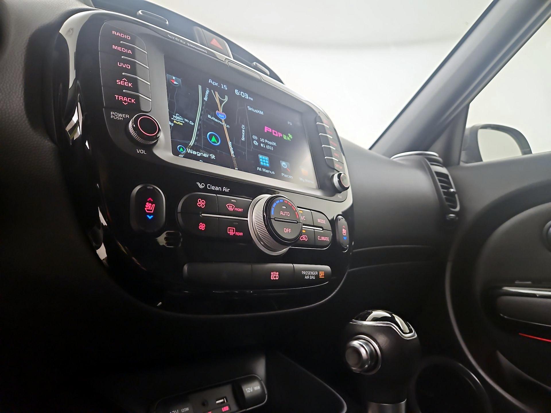 Thumbnail: 2015 Kia Soul - 17