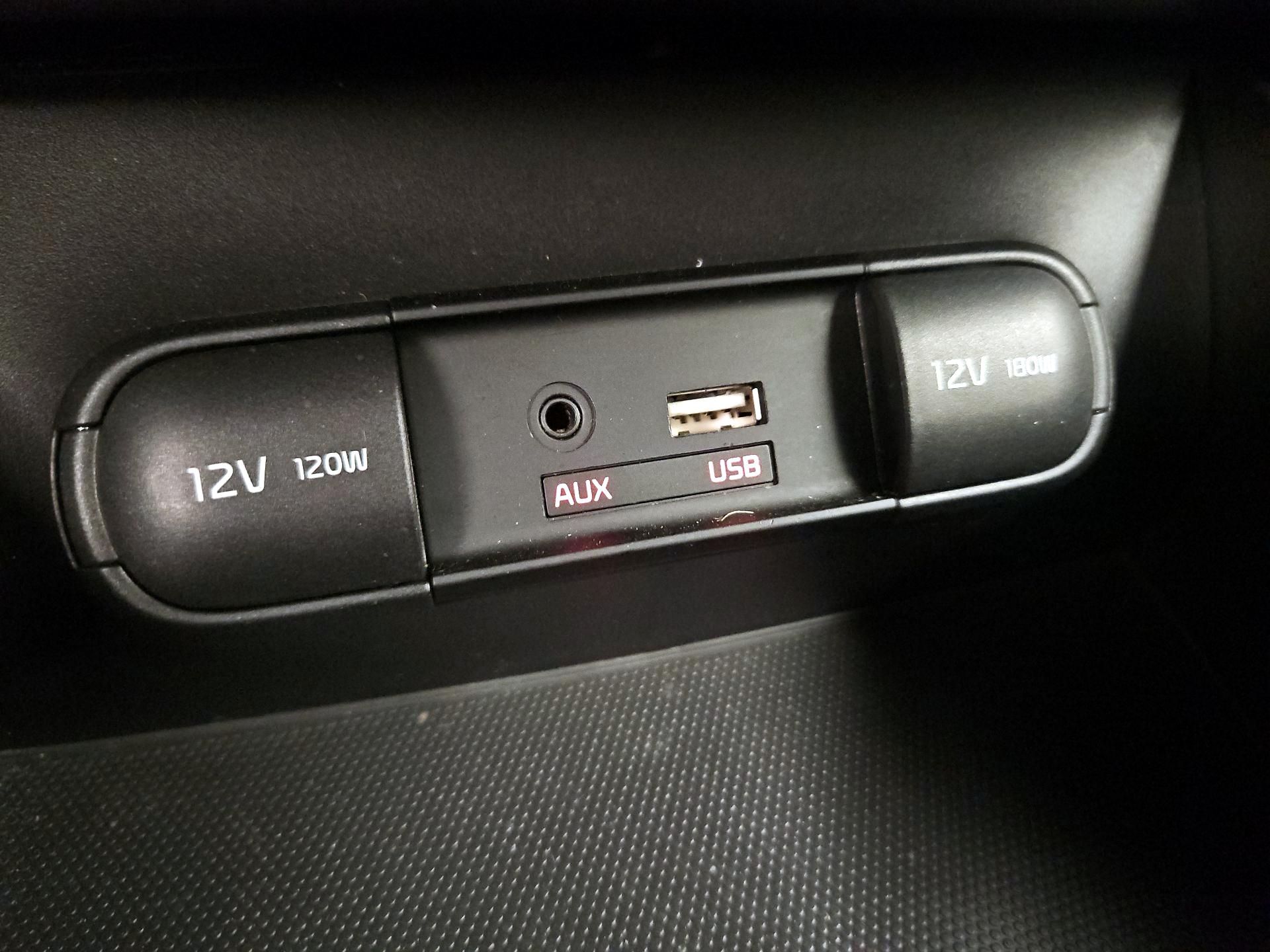 Thumbnail: 2015 Kia Soul - 19