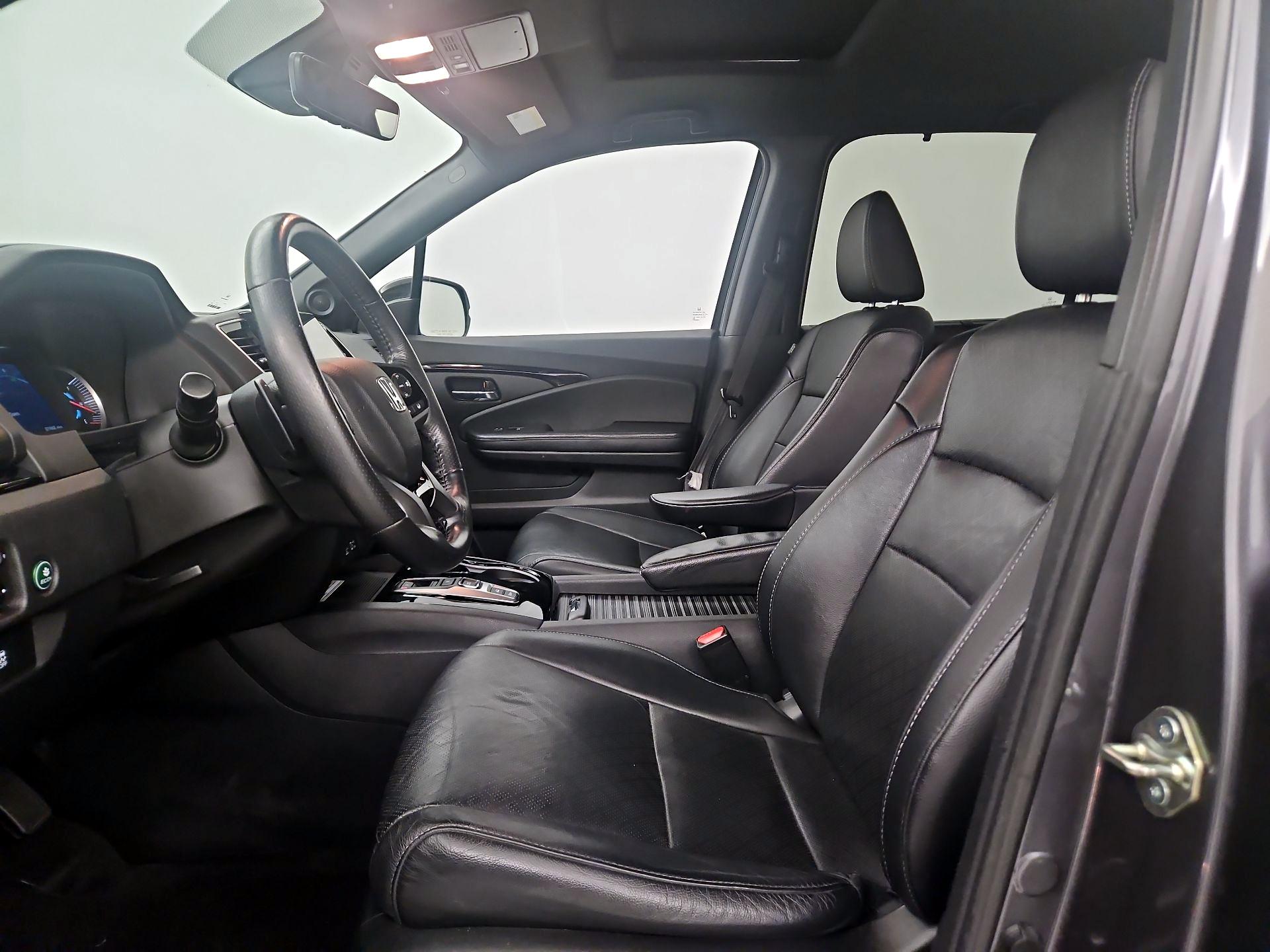 Thumbnail: 2019 Honda Passport - 11