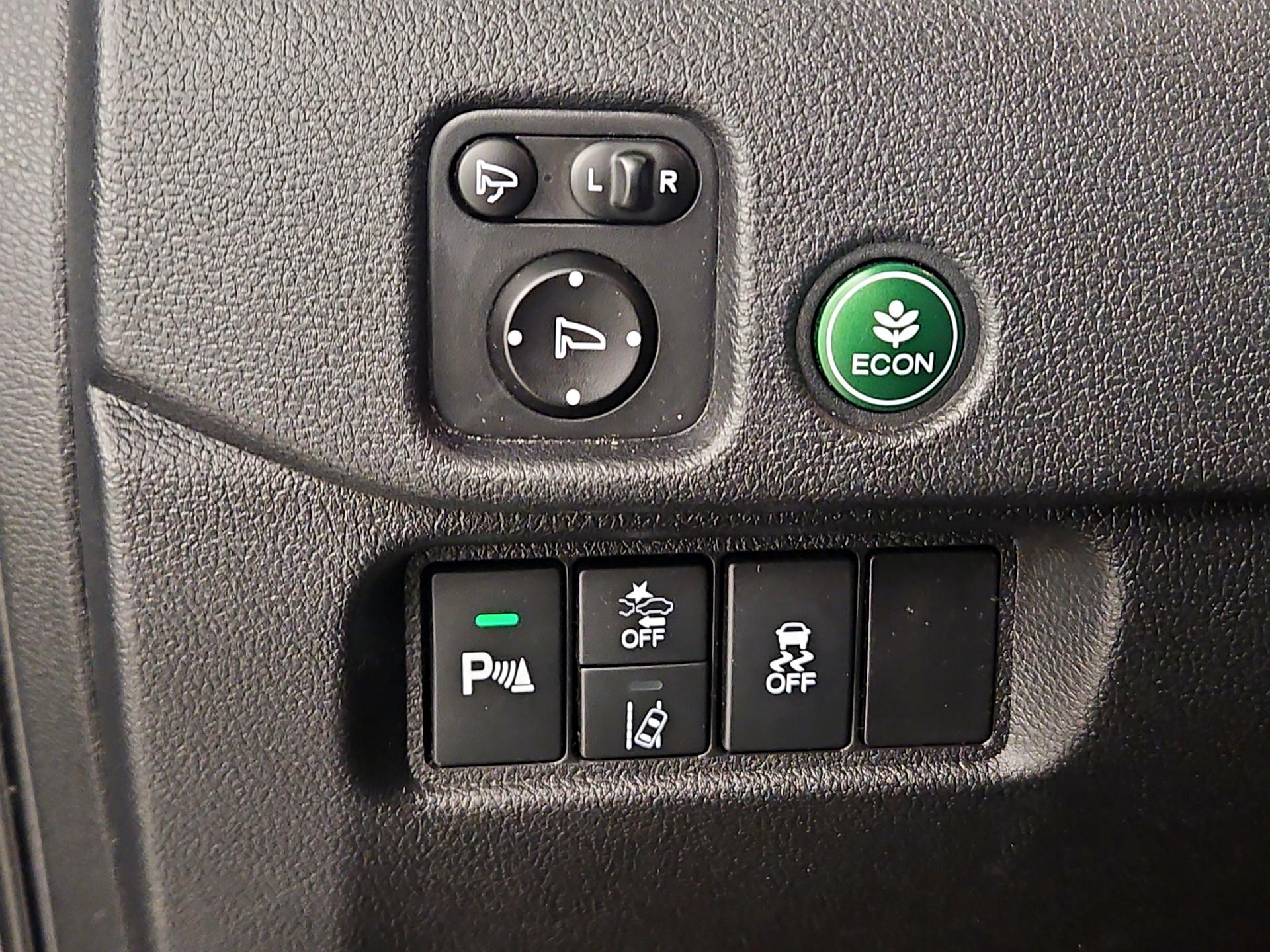 Thumbnail: 2019 Honda Passport - 13