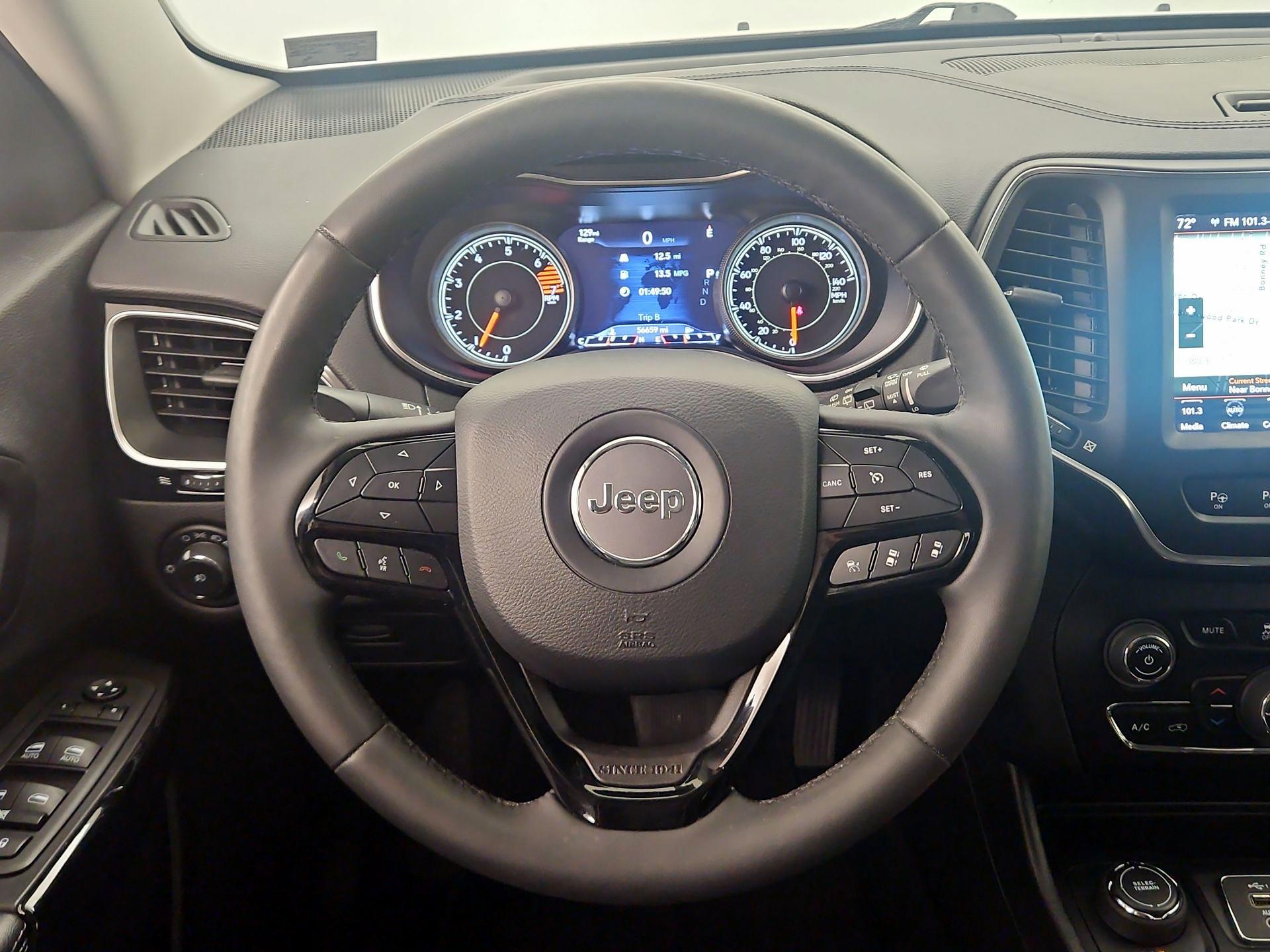 Thumbnail: 2023 Jeep Cherokee - 10