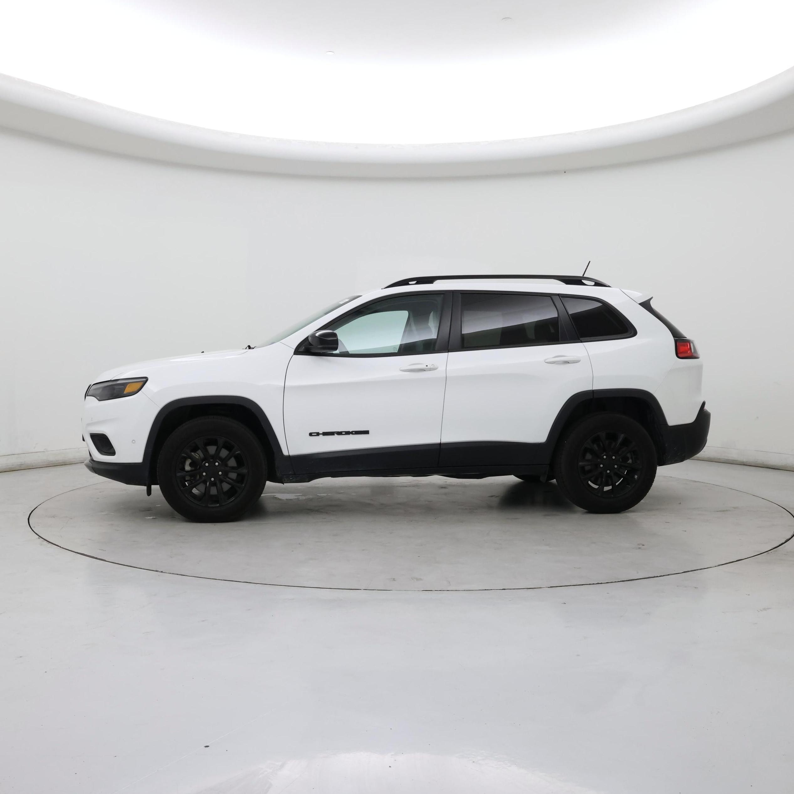 Thumbnail: 2023 Jeep Cherokee - 3