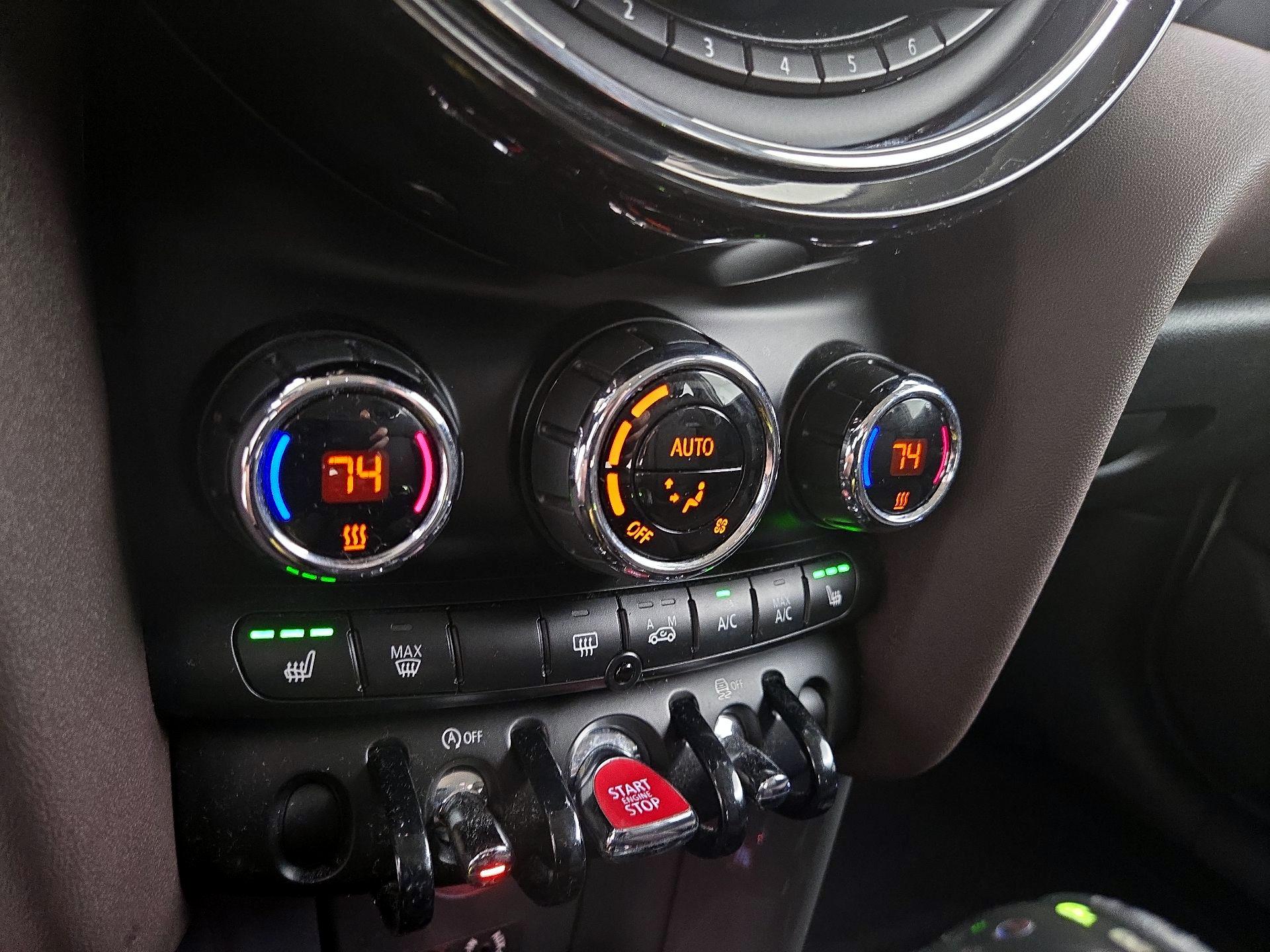 Thumbnail: 2017 MINI Cooper Hardtop - 17