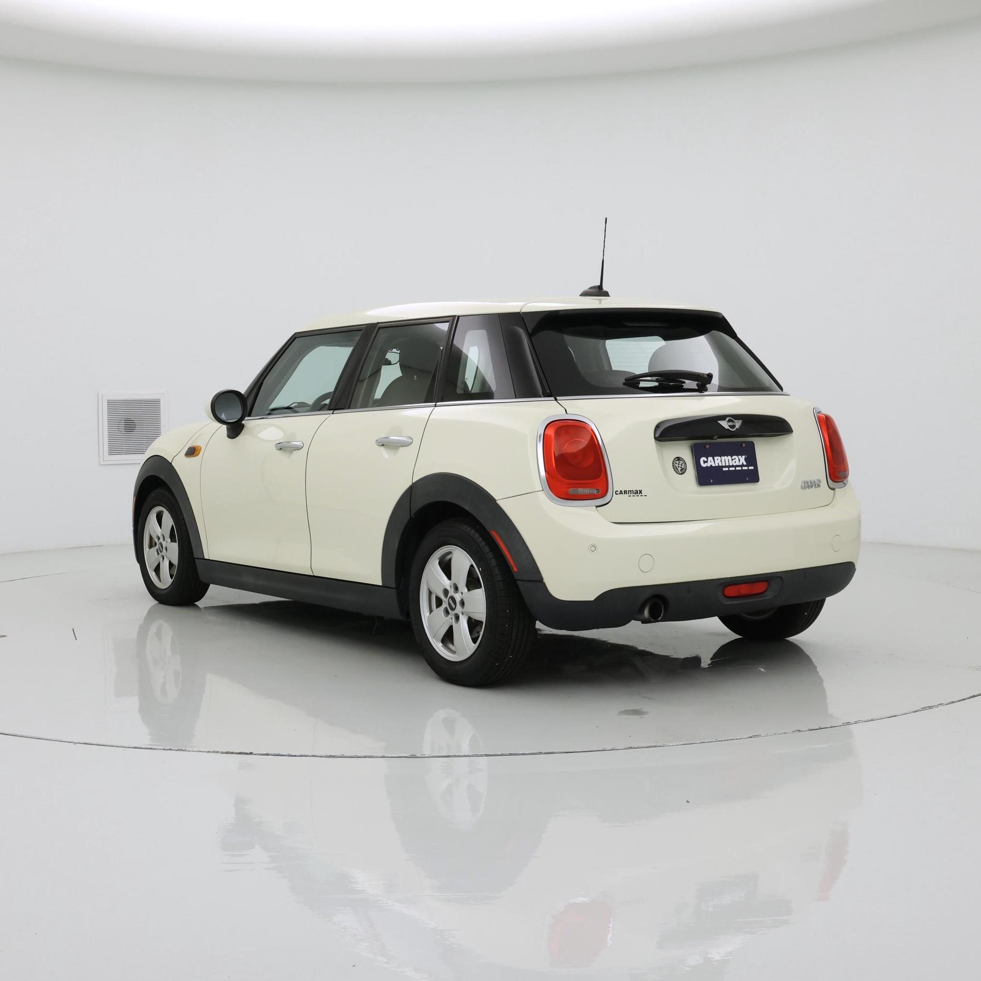 Thumbnail: 2017 MINI Cooper Hardtop - 2