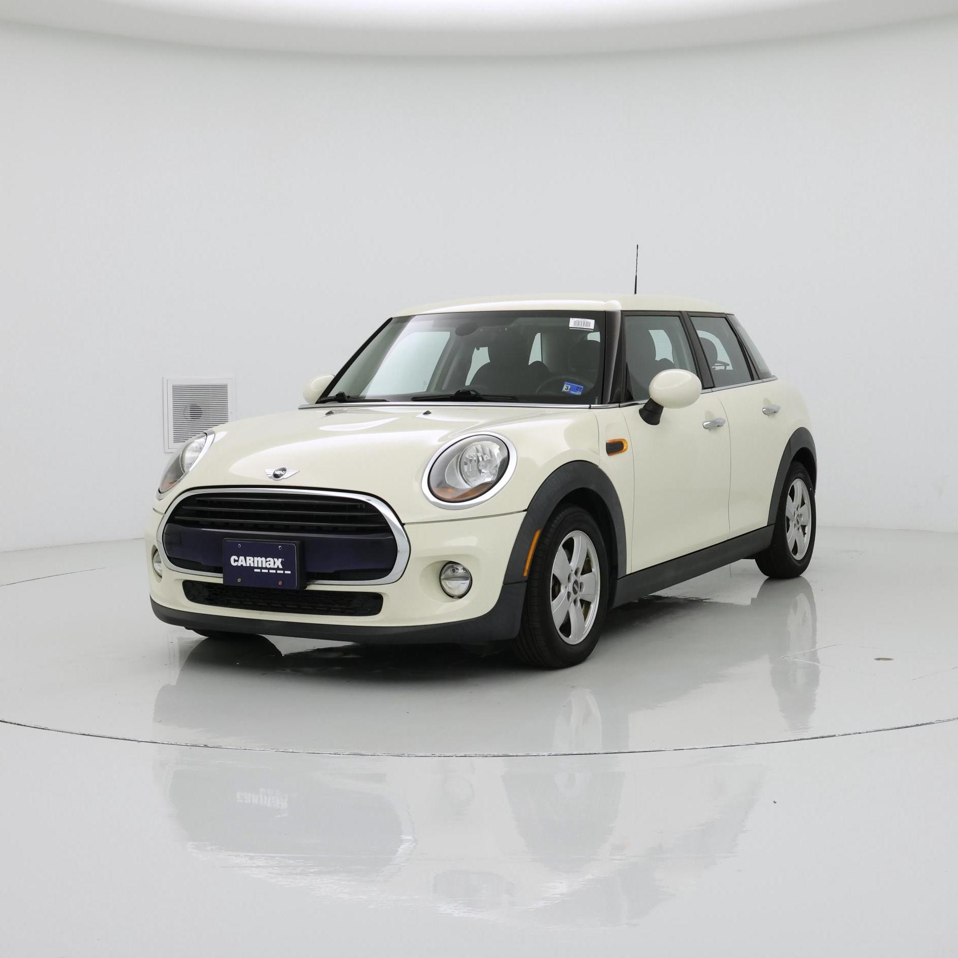 Thumbnail: 2017 MINI Cooper Hardtop - 4