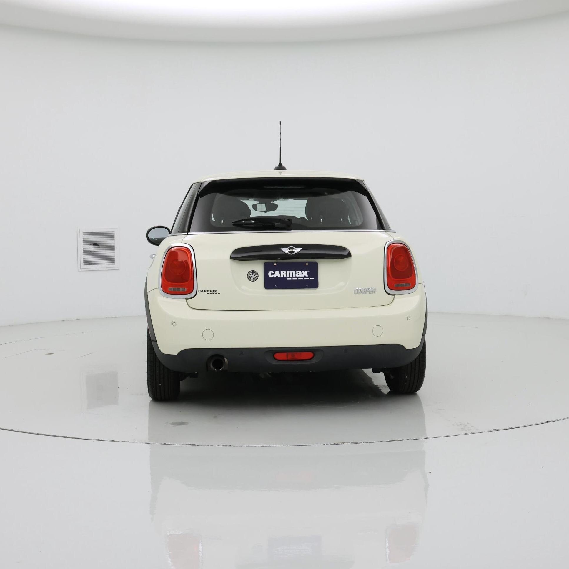 Thumbnail: 2017 MINI Cooper Hardtop - 6