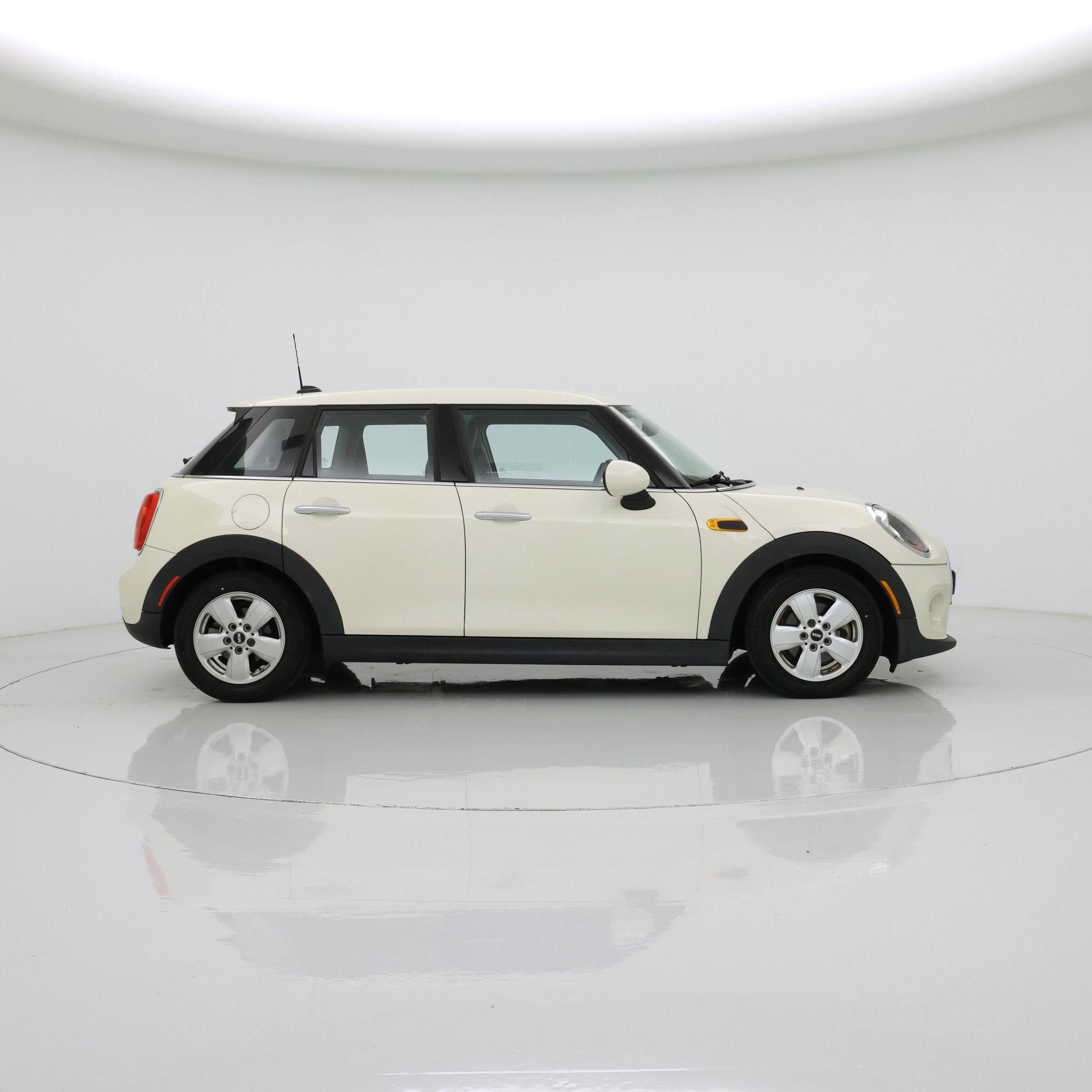 Thumbnail: 2017 MINI Cooper Hardtop - 7
