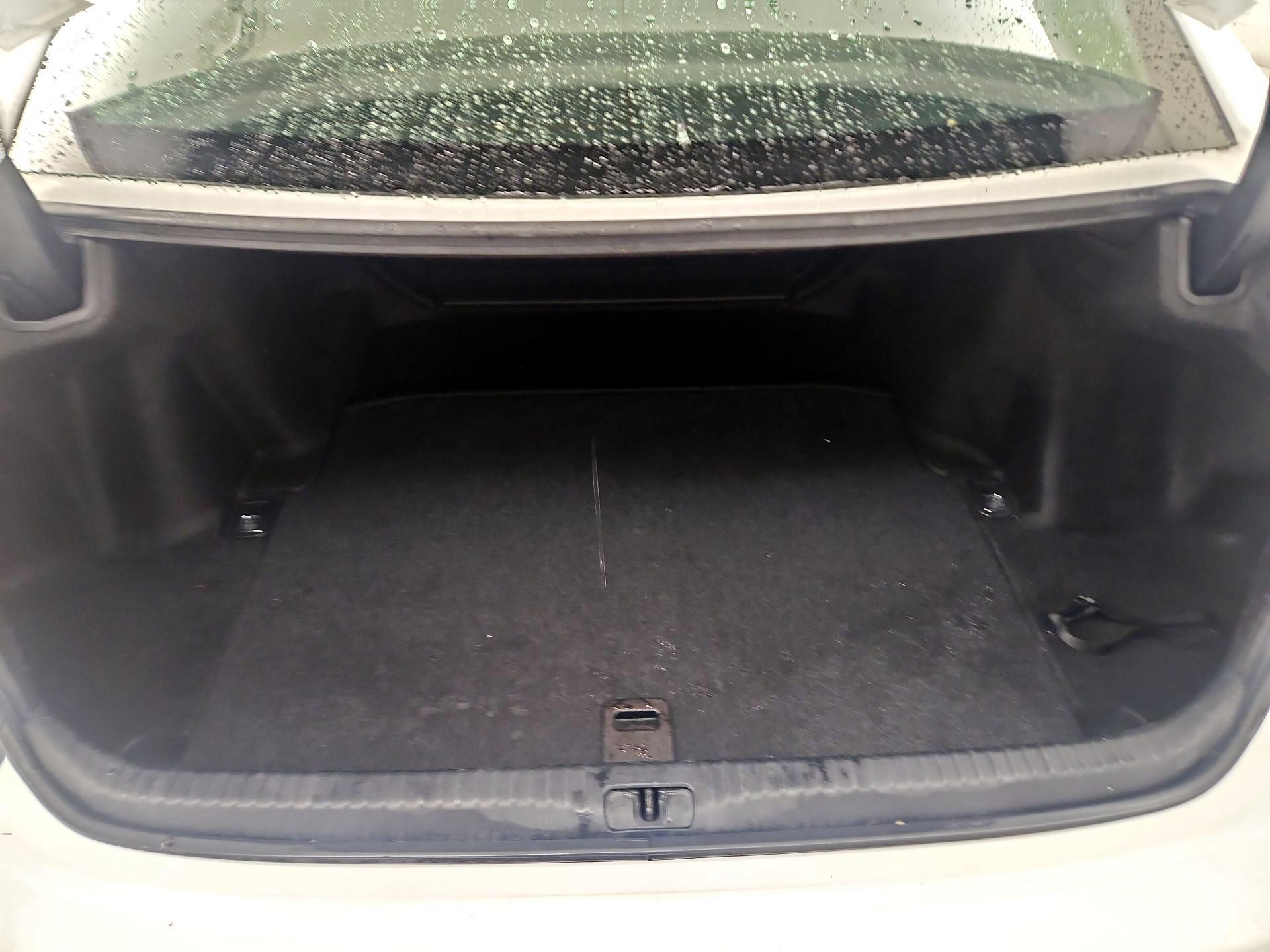 Thumbnail: 2017 Lexus RC - 17