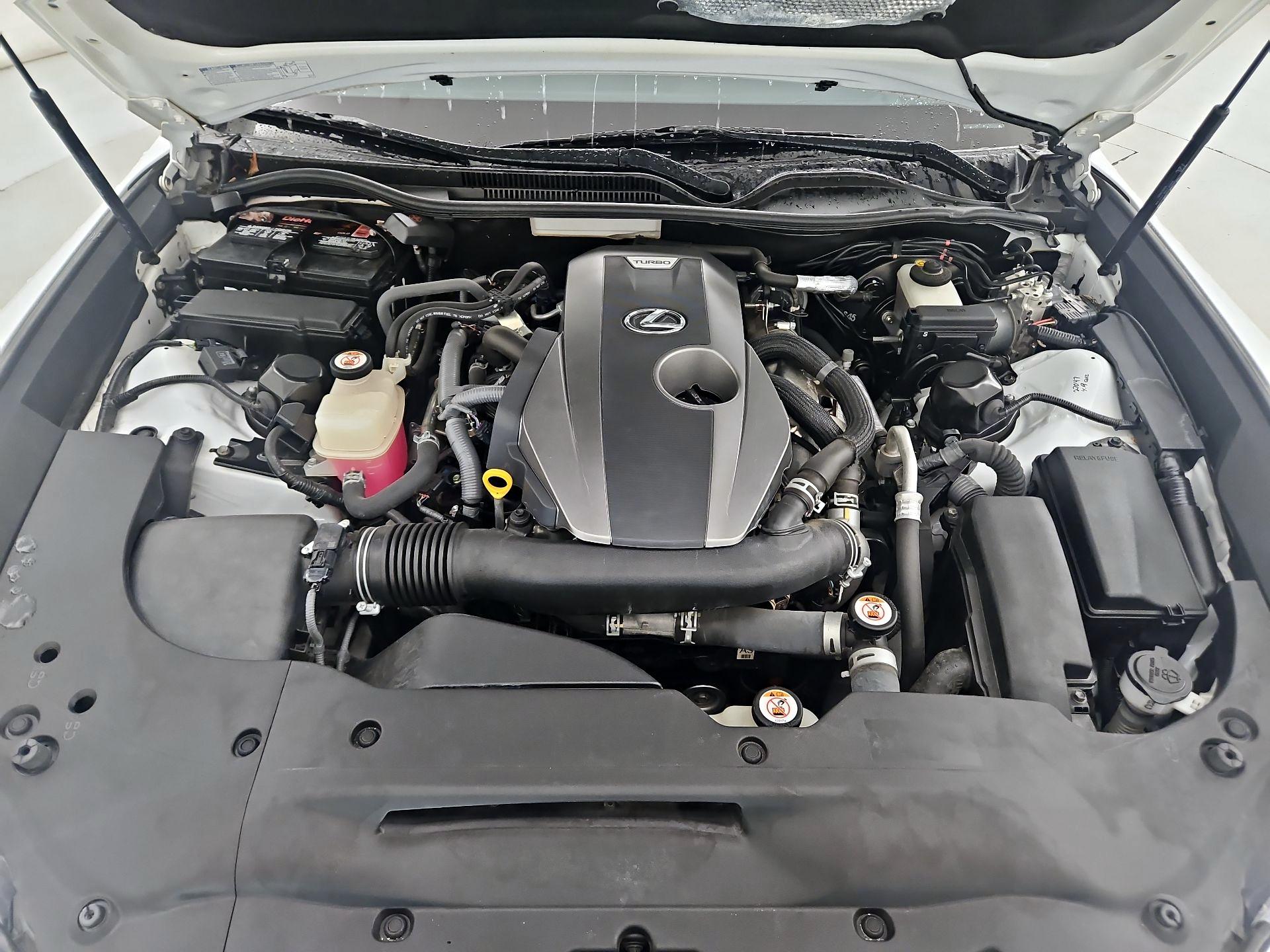 Thumbnail: 2017 Lexus RC - 18