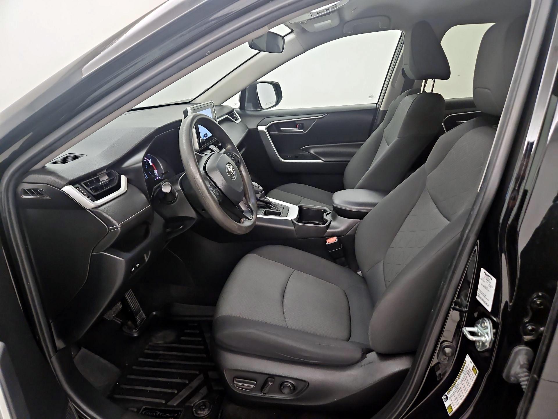 Thumbnail: 2023 Toyota RAV4 - 11