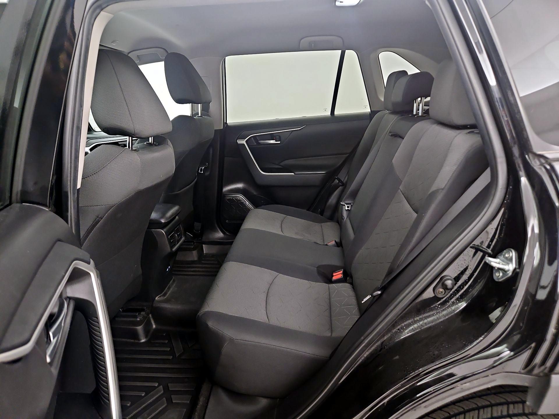 Thumbnail: 2023 Toyota RAV4 - 19