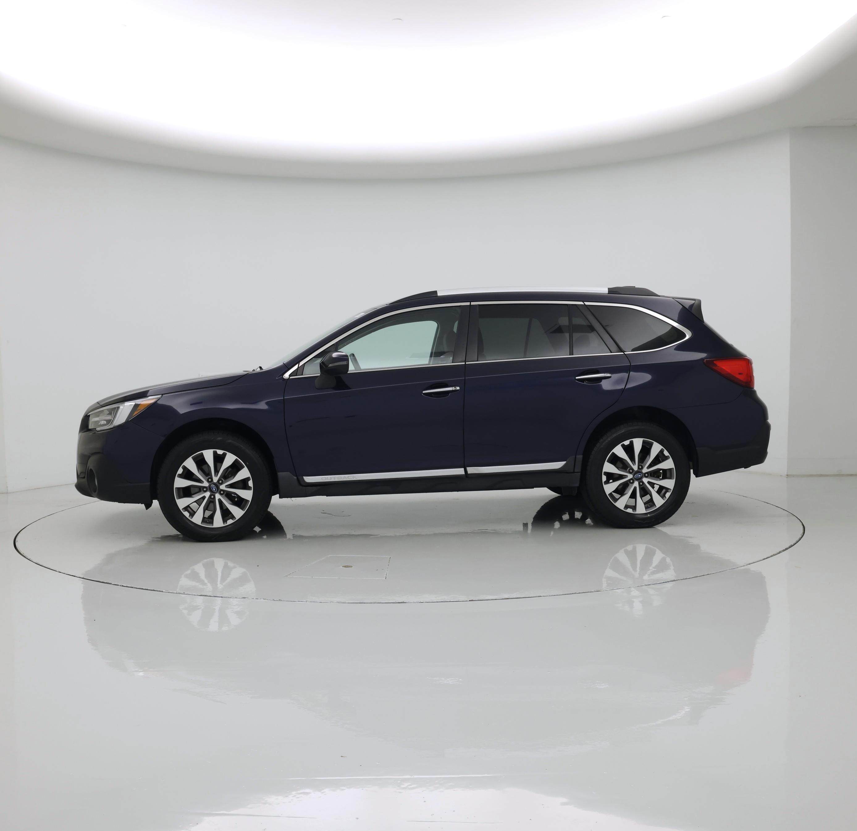 Thumbnail: 2018 Subaru Outback - 3